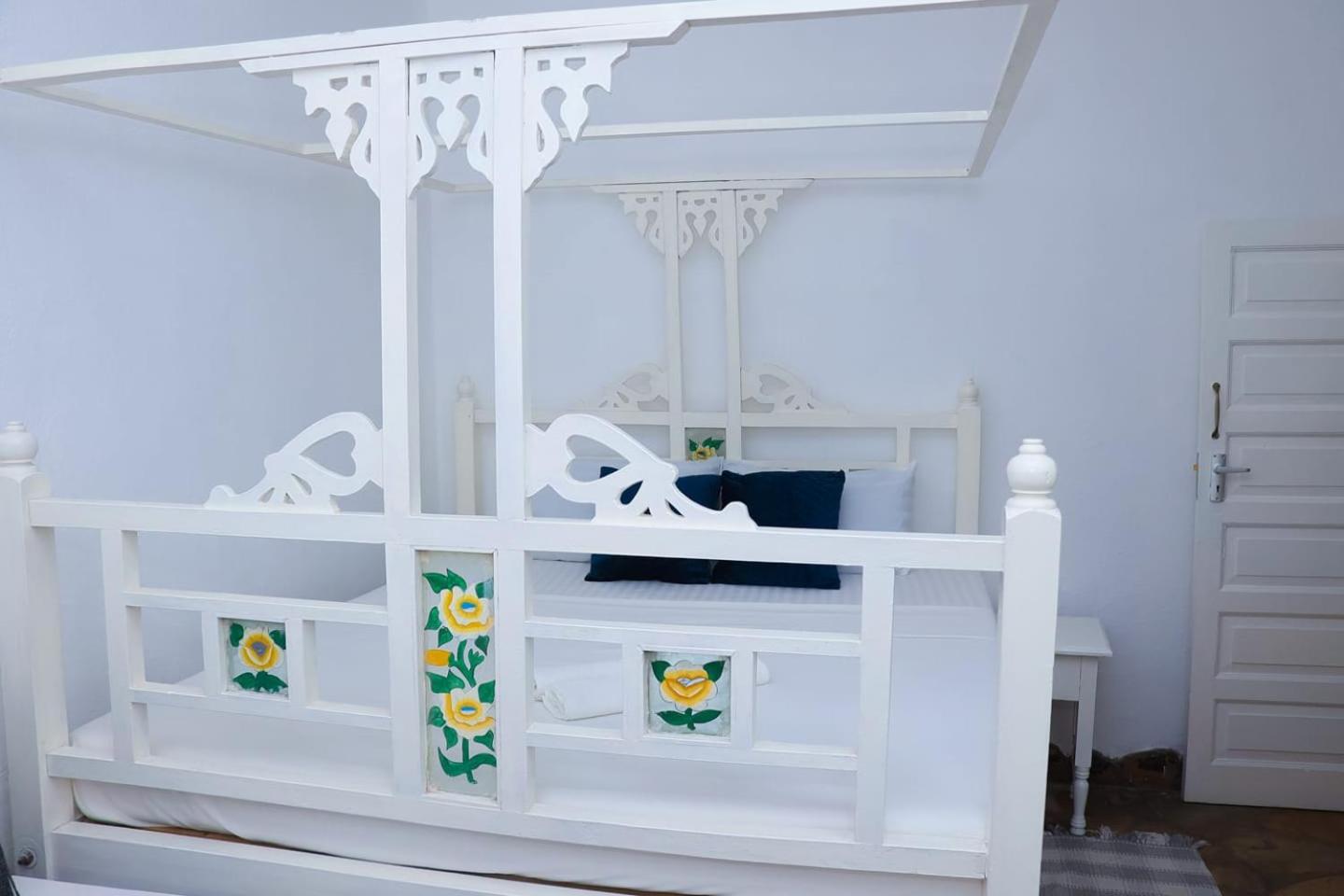 Gracious Homes