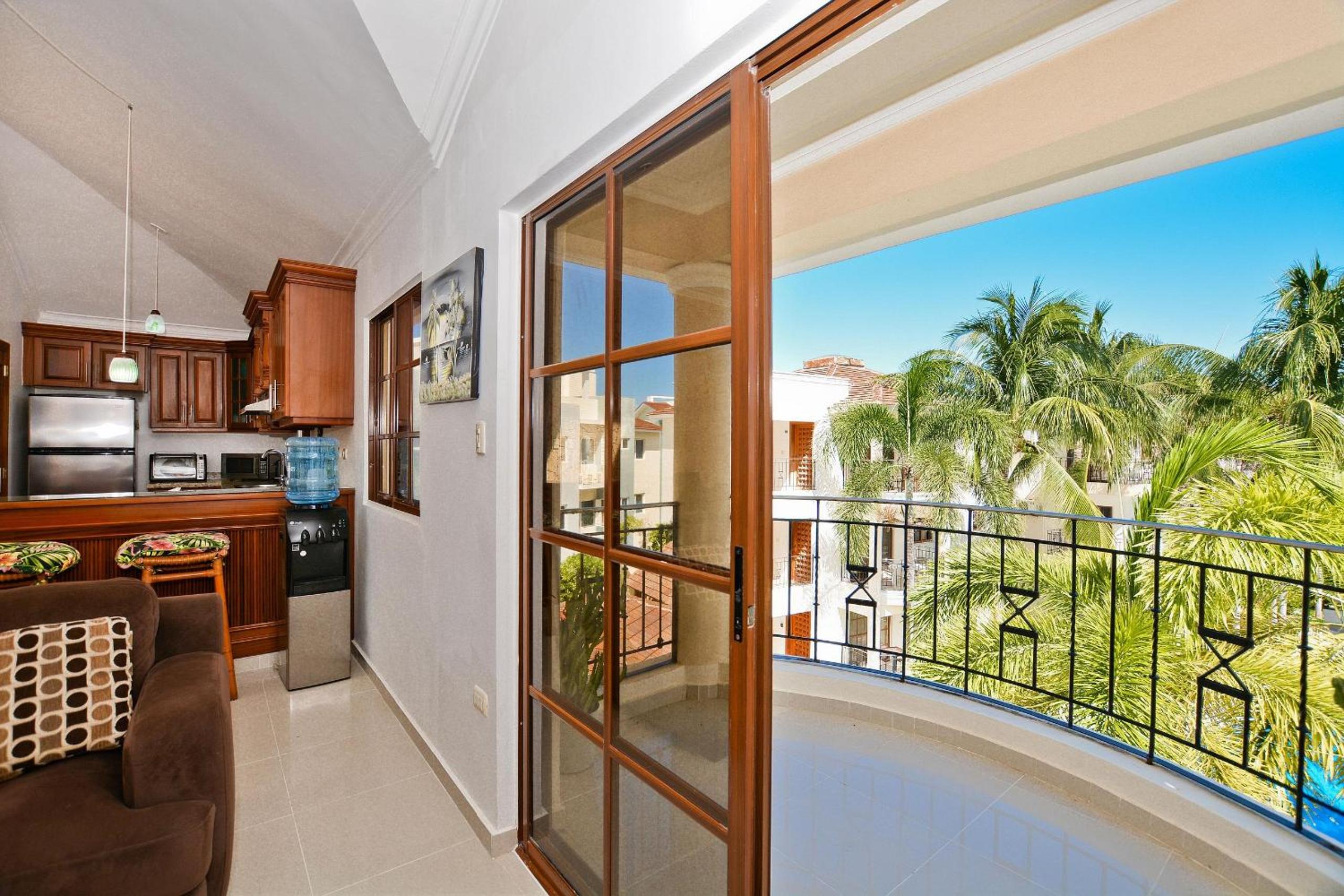 Rosa Hermosa Penthouse | Pool View • Near Bávaro