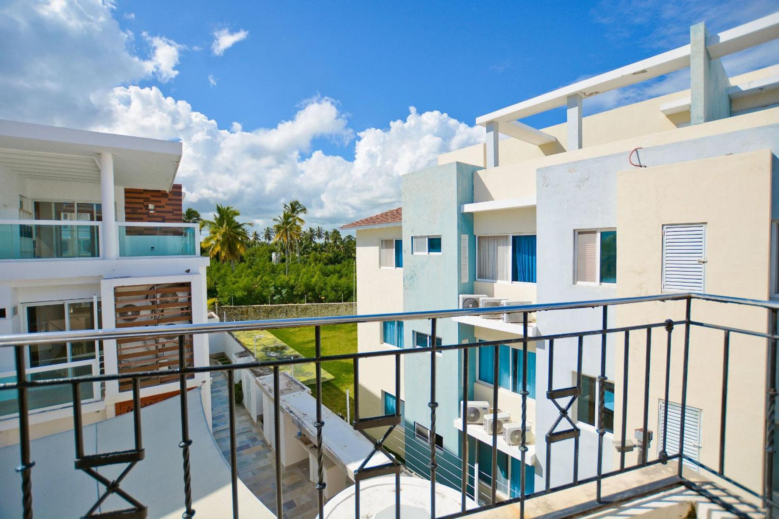 Rosa Hermosa Penthouse | Pool View • Near Bávaro
