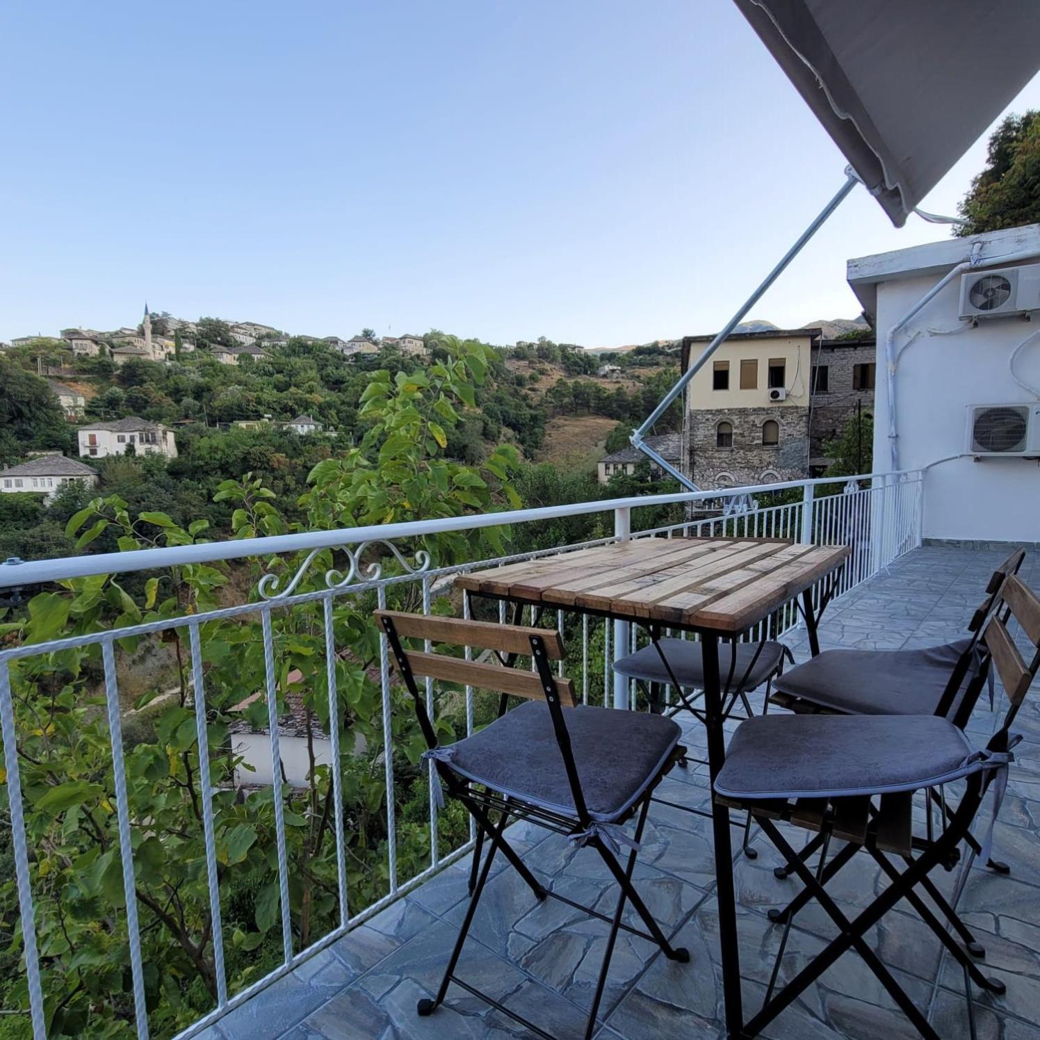 Jona Guest house