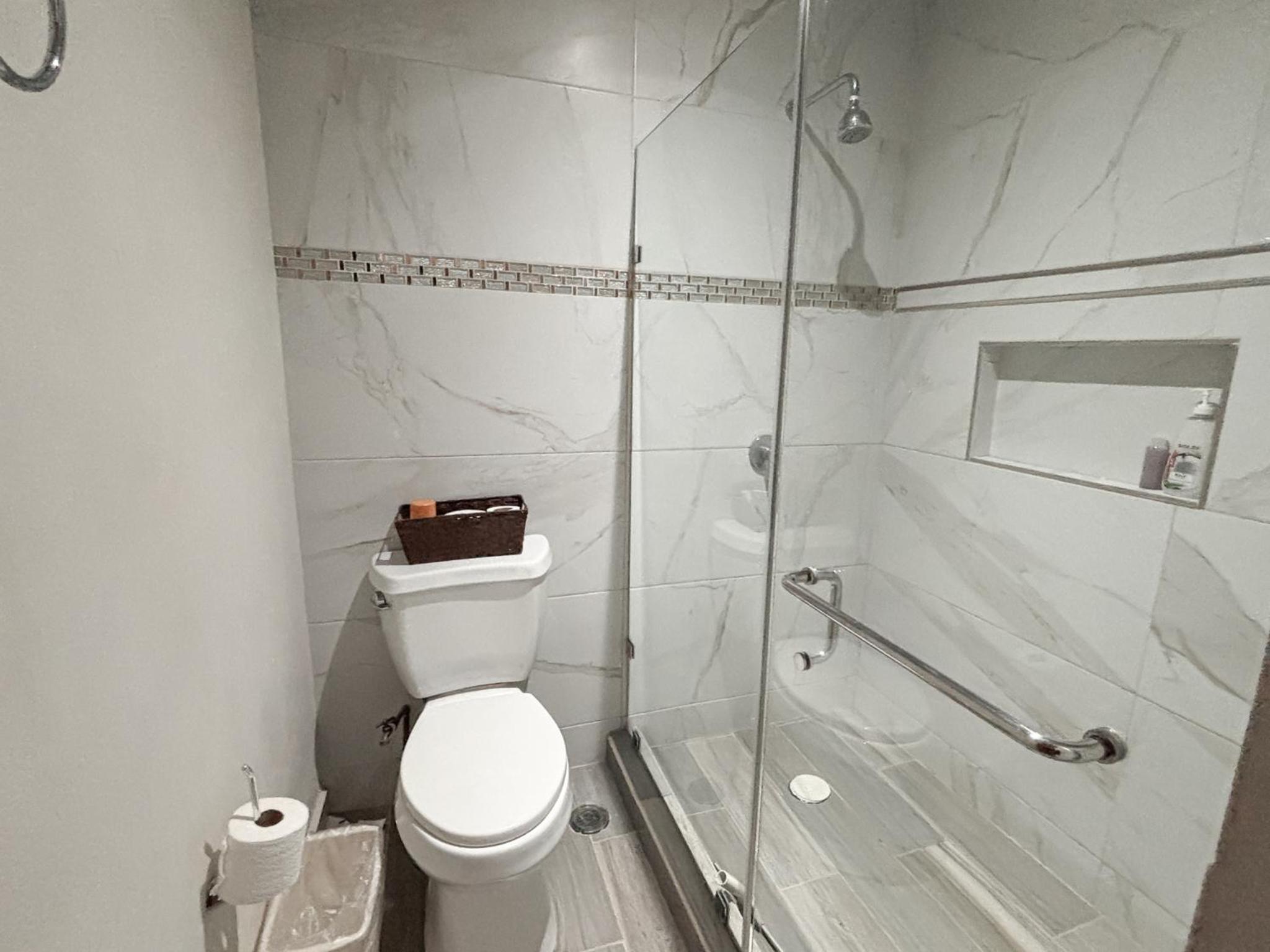 Brisas Shores 209 Beachfront Apartment with terrace, Cancun Hotel Zone, 1 bedroom