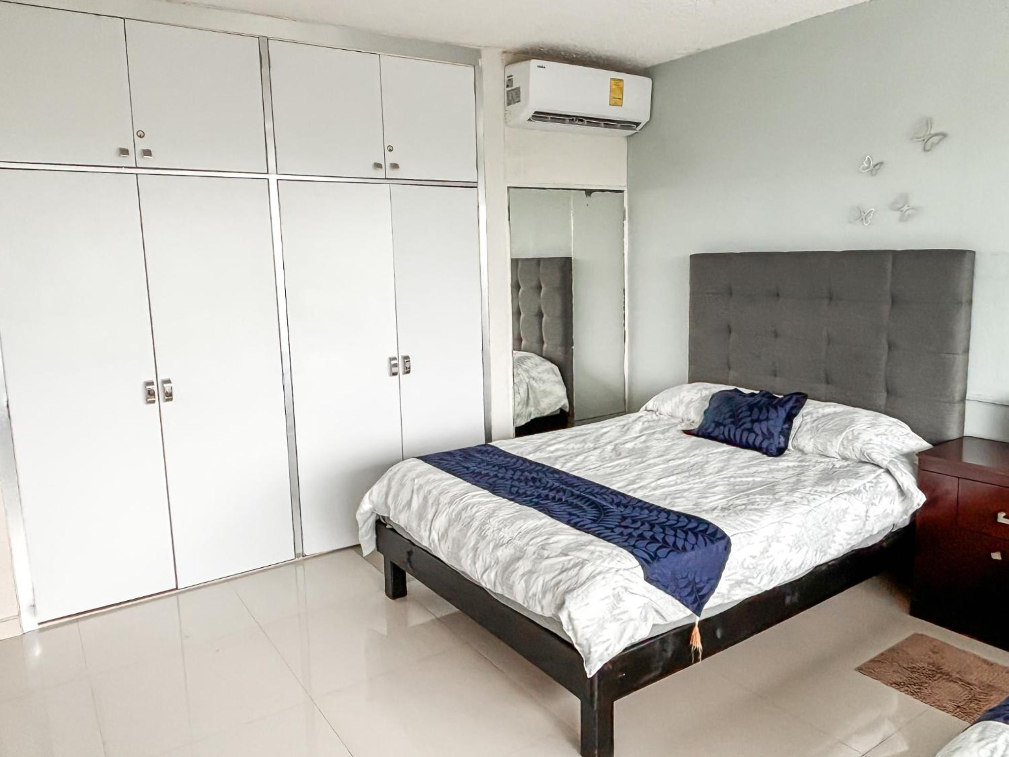 Brisas Shores 209 Beachfront Apartment with terrace, Cancun Hotel Zone, 1 bedroom