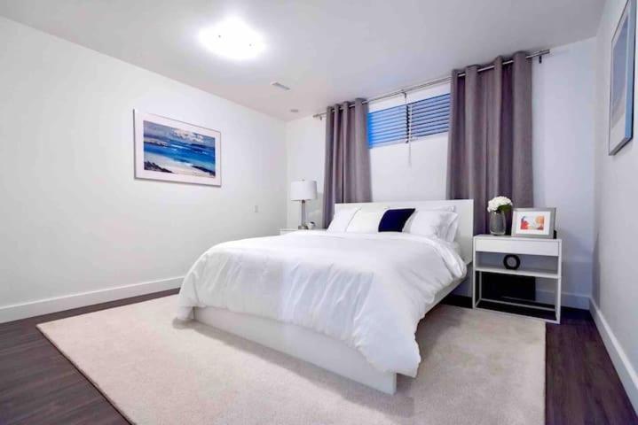 OCEAN FRONT 2 BEDROOM SUITE with STUNNING VIEWS
