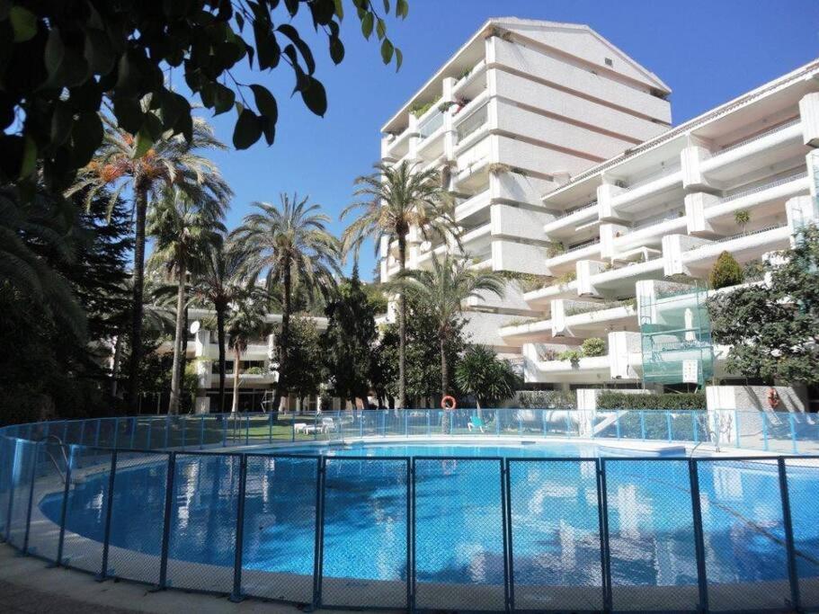 Luxury Apartment In Central Marbella with Parking and Pool