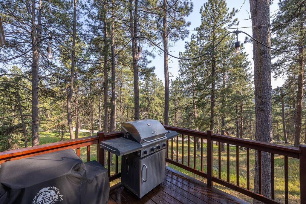 Whispering Pines Cabin view 5