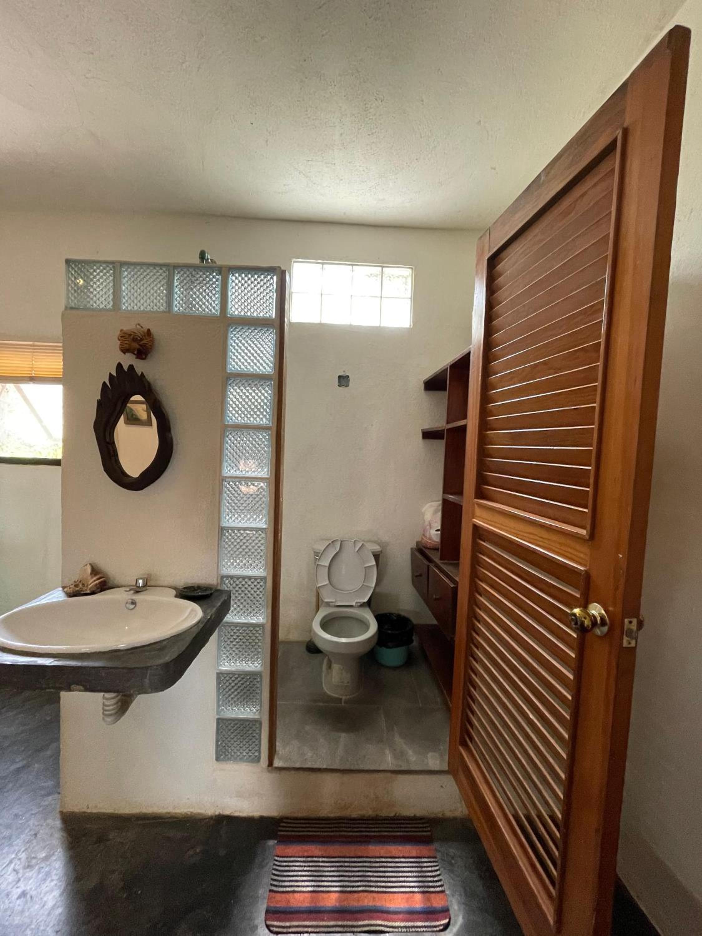 La Punta Surf House -Tree House Starlink view 4