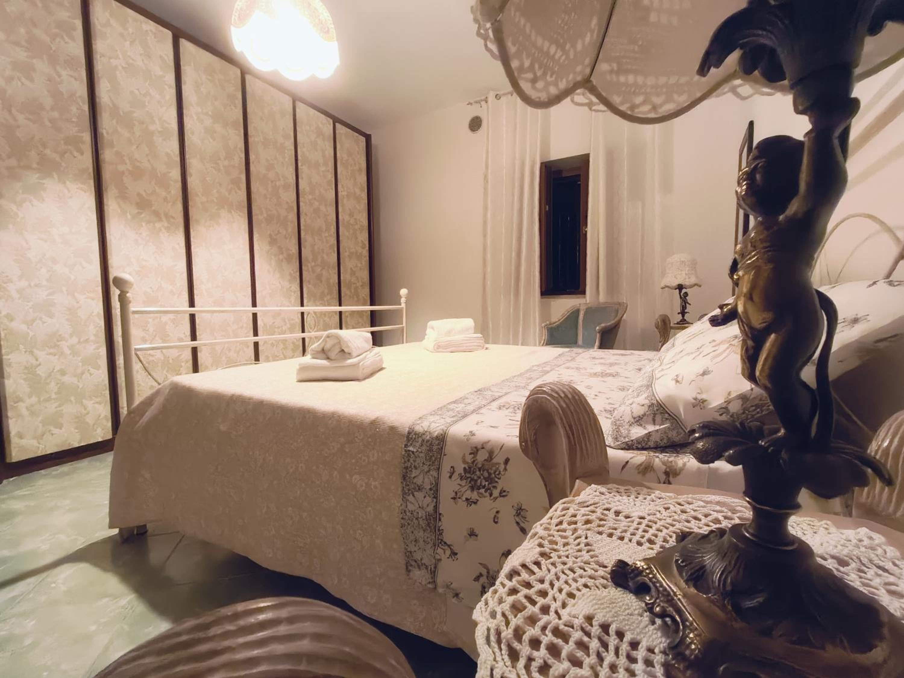 Juppi Bed family view 3