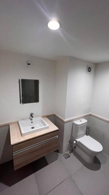 Cozy 4-Bedroom In Marina Marassi view 4