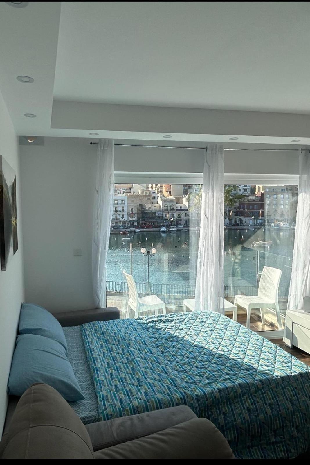 Seafront Marsaskala Apartment