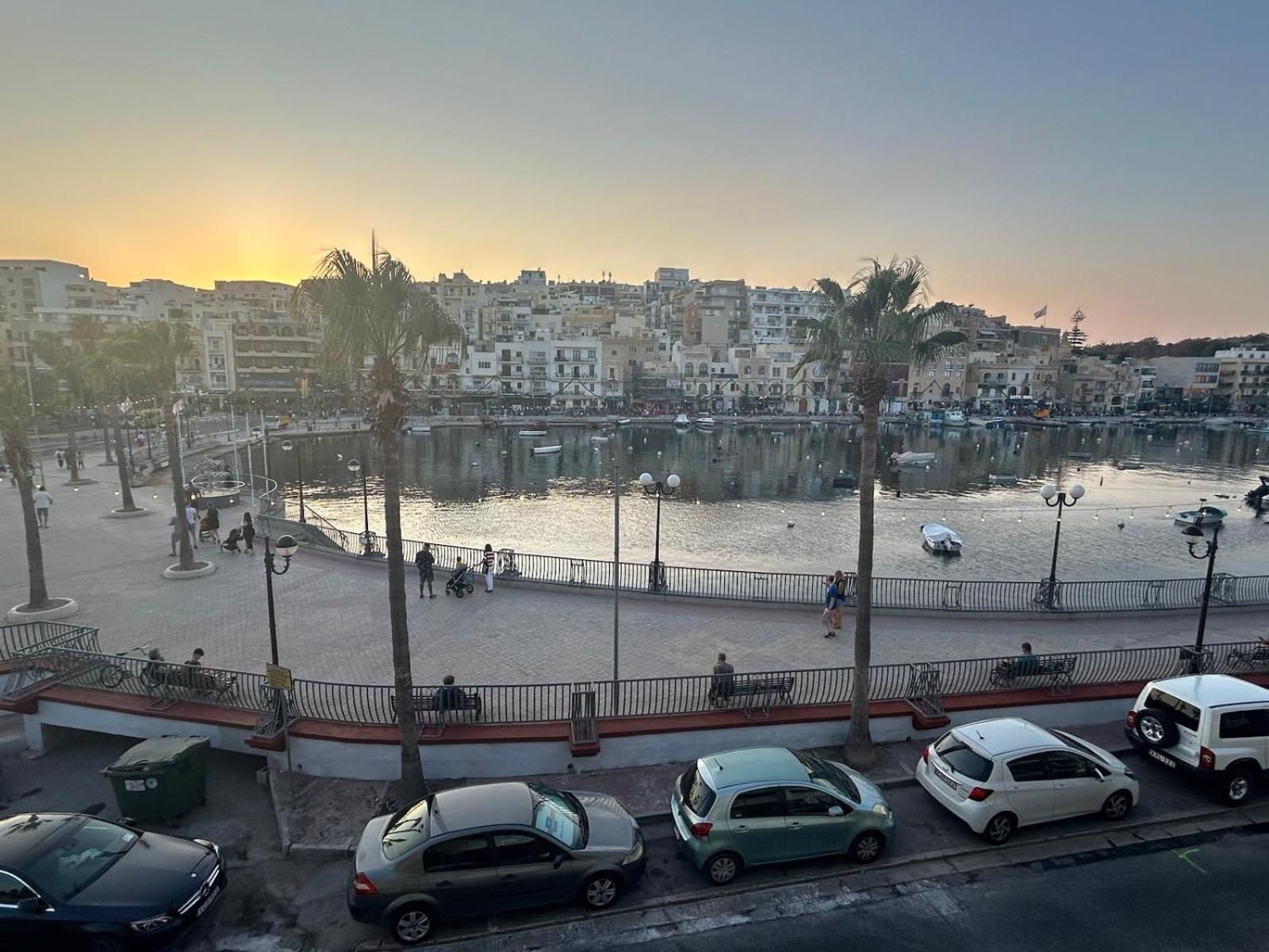 Seafront Marsaskala Apartment
