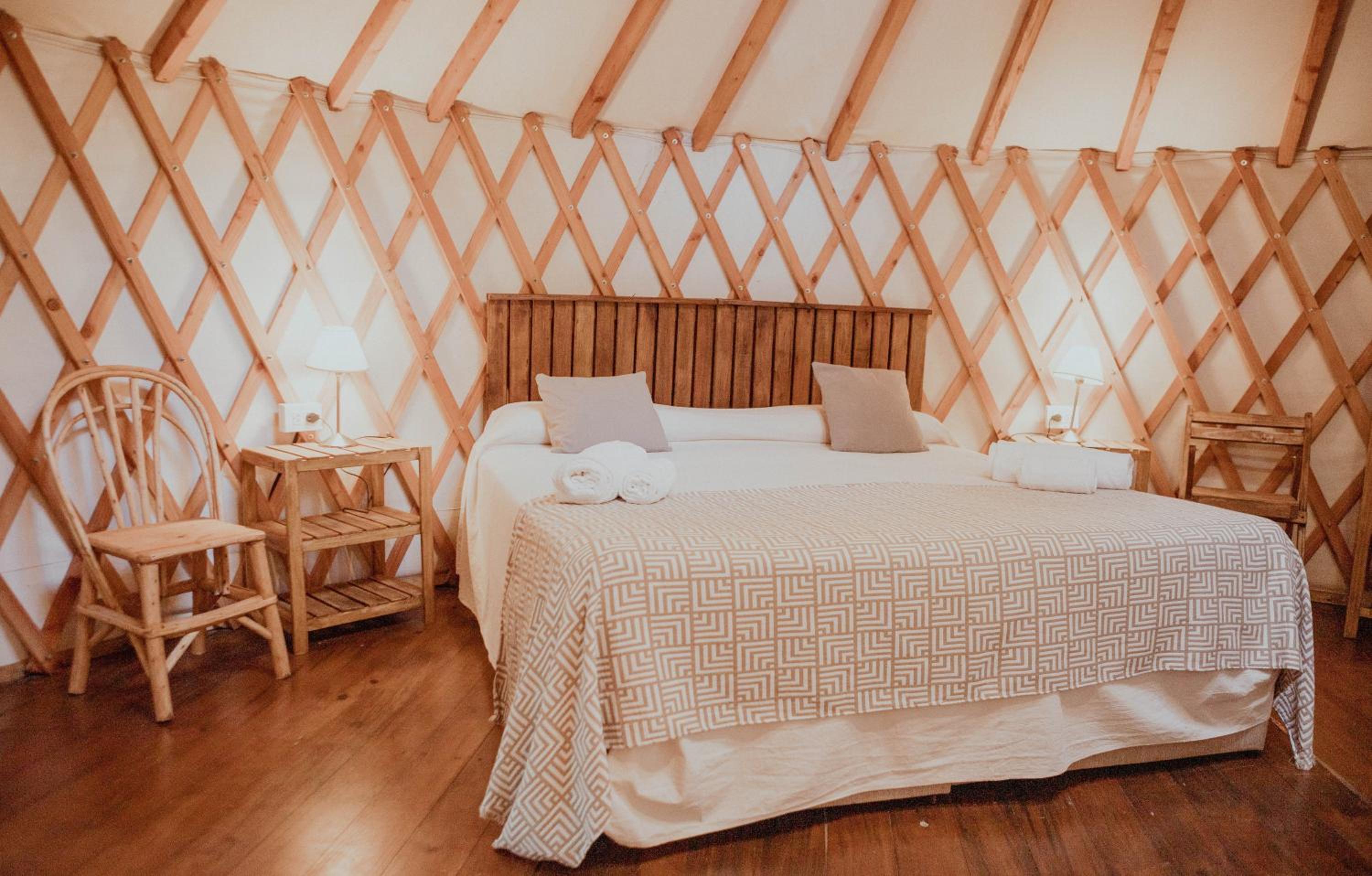 Yurtas Ivirareta Glamping