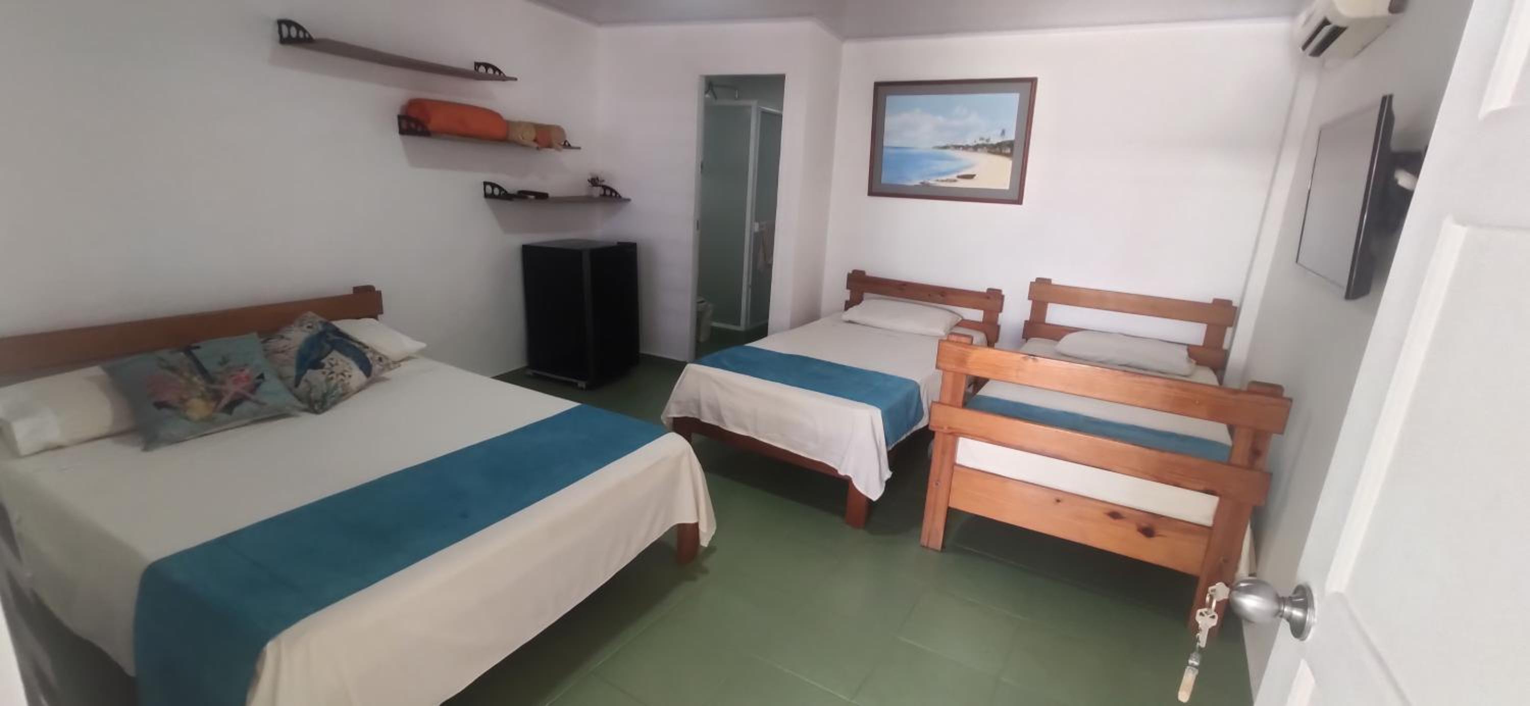Sarie Bay Inn