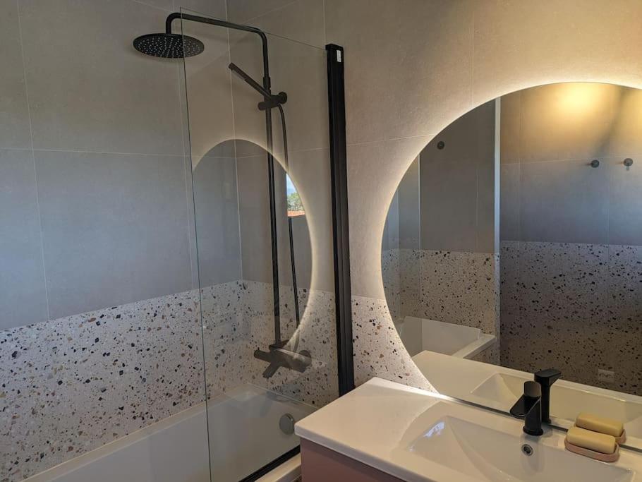 Villa, walking distance from ONS