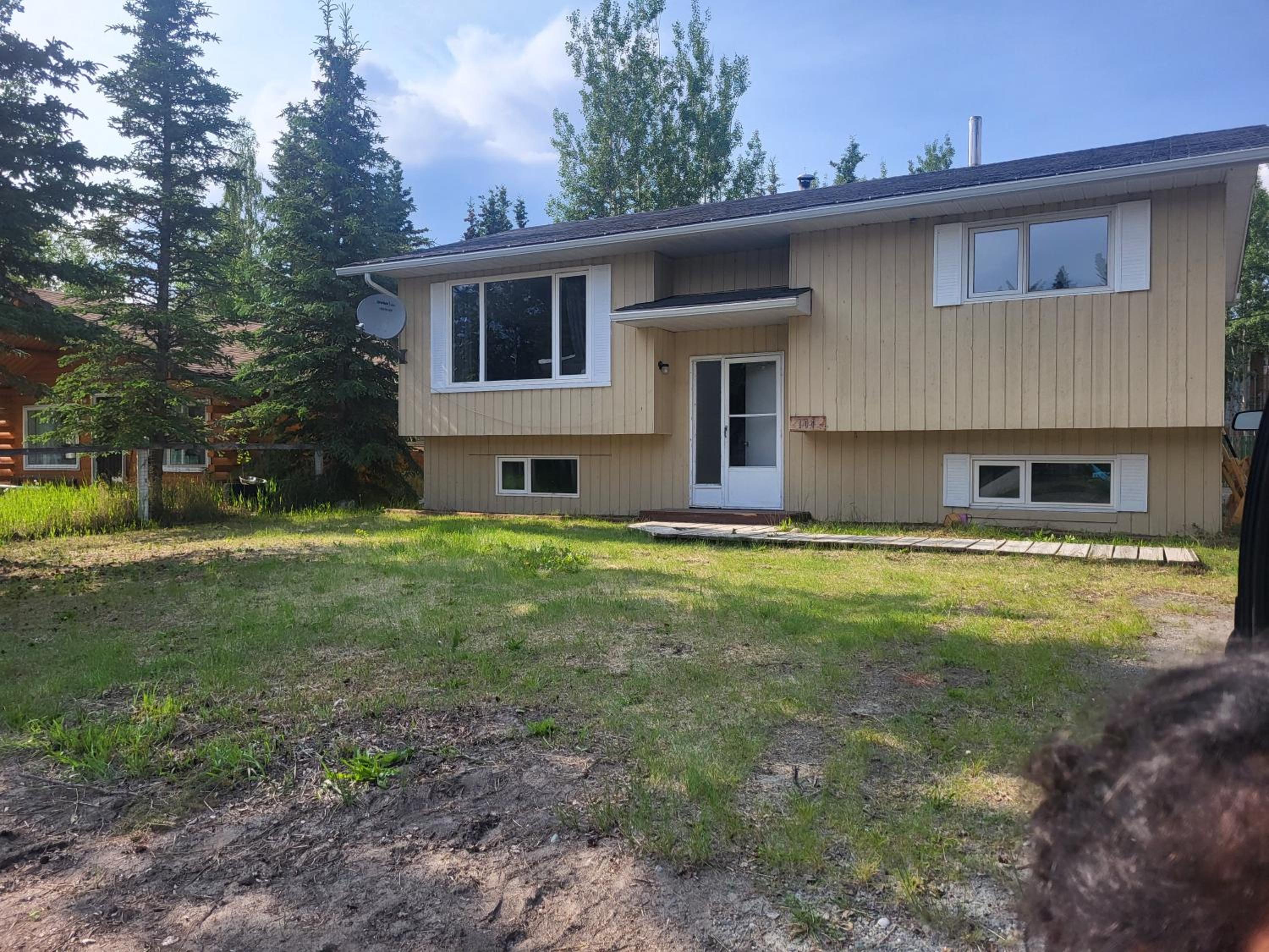 Cozy House in Haines Junction