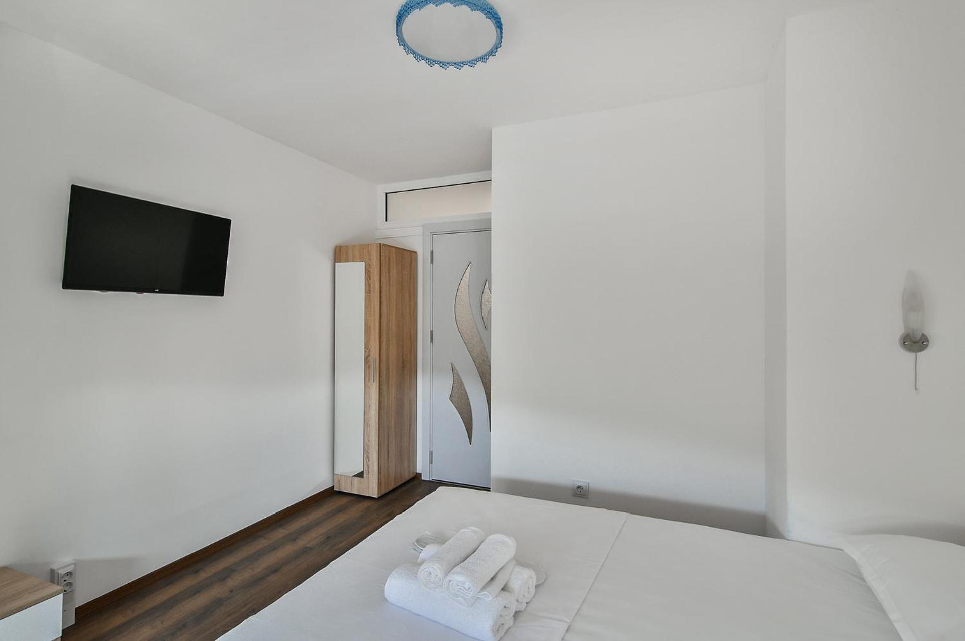 Asparuhovo 1BR free parking zone