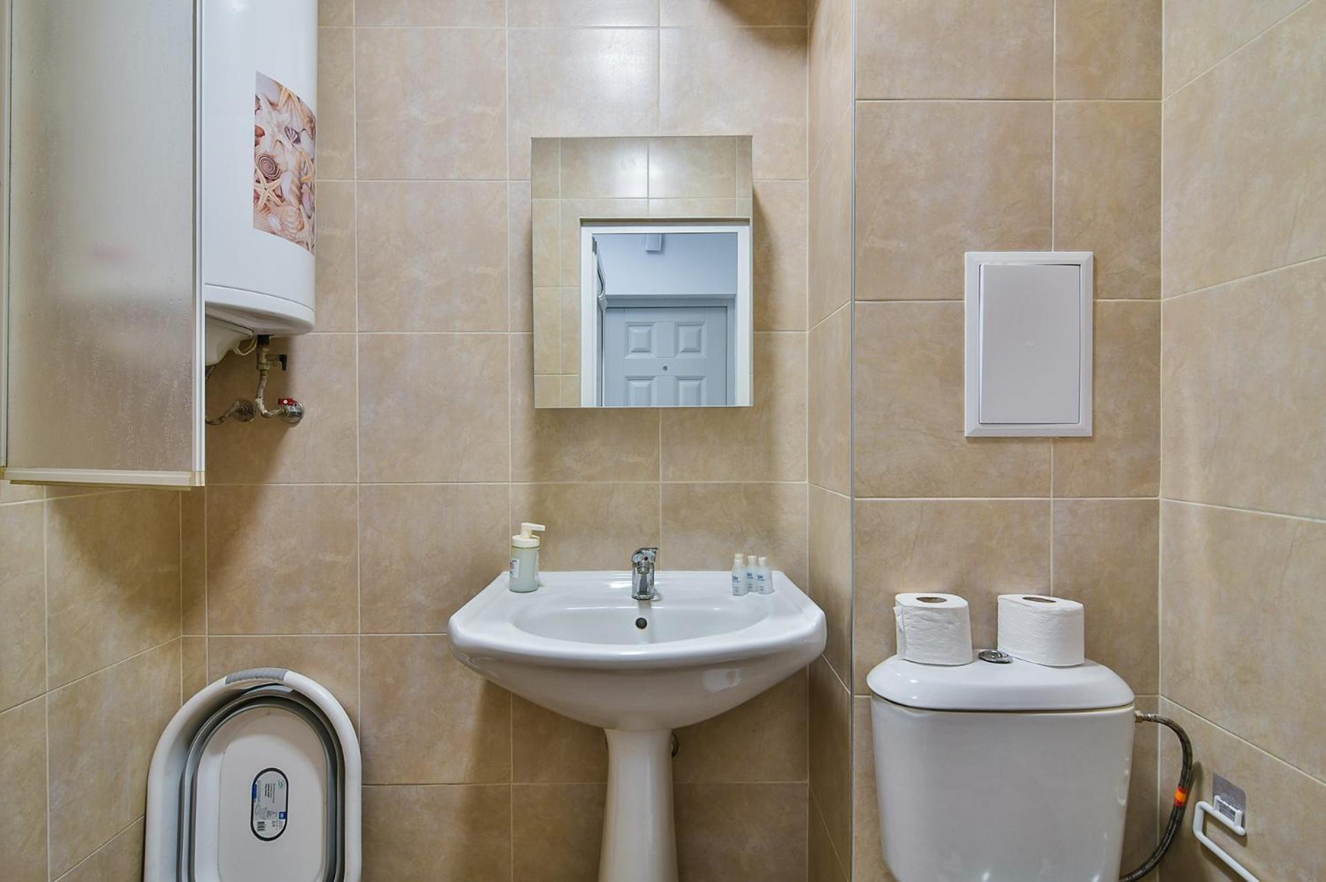 Asparuhovo 1BR free parking zone