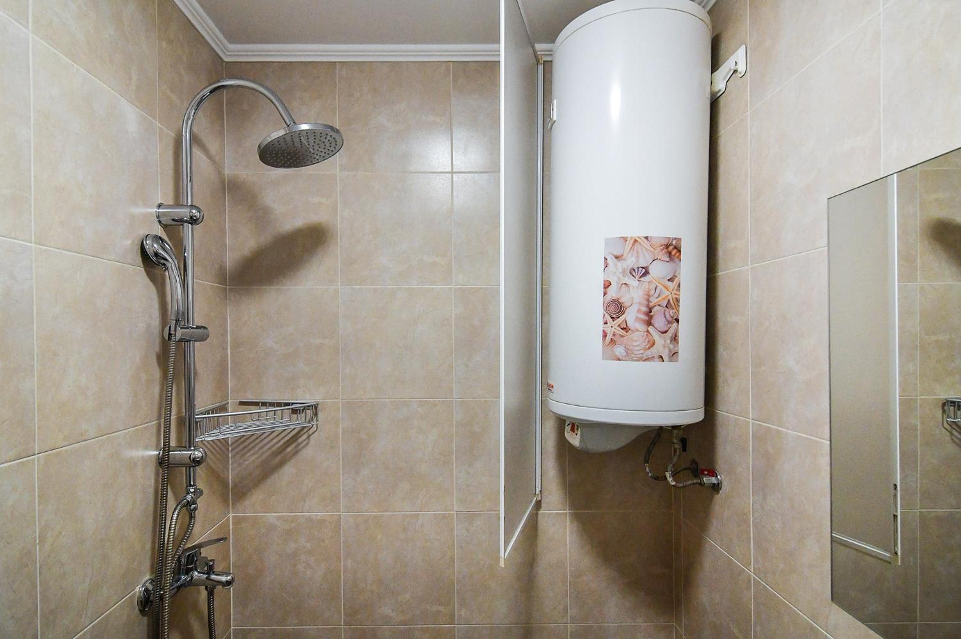 Asparuhovo 1BR free parking zone