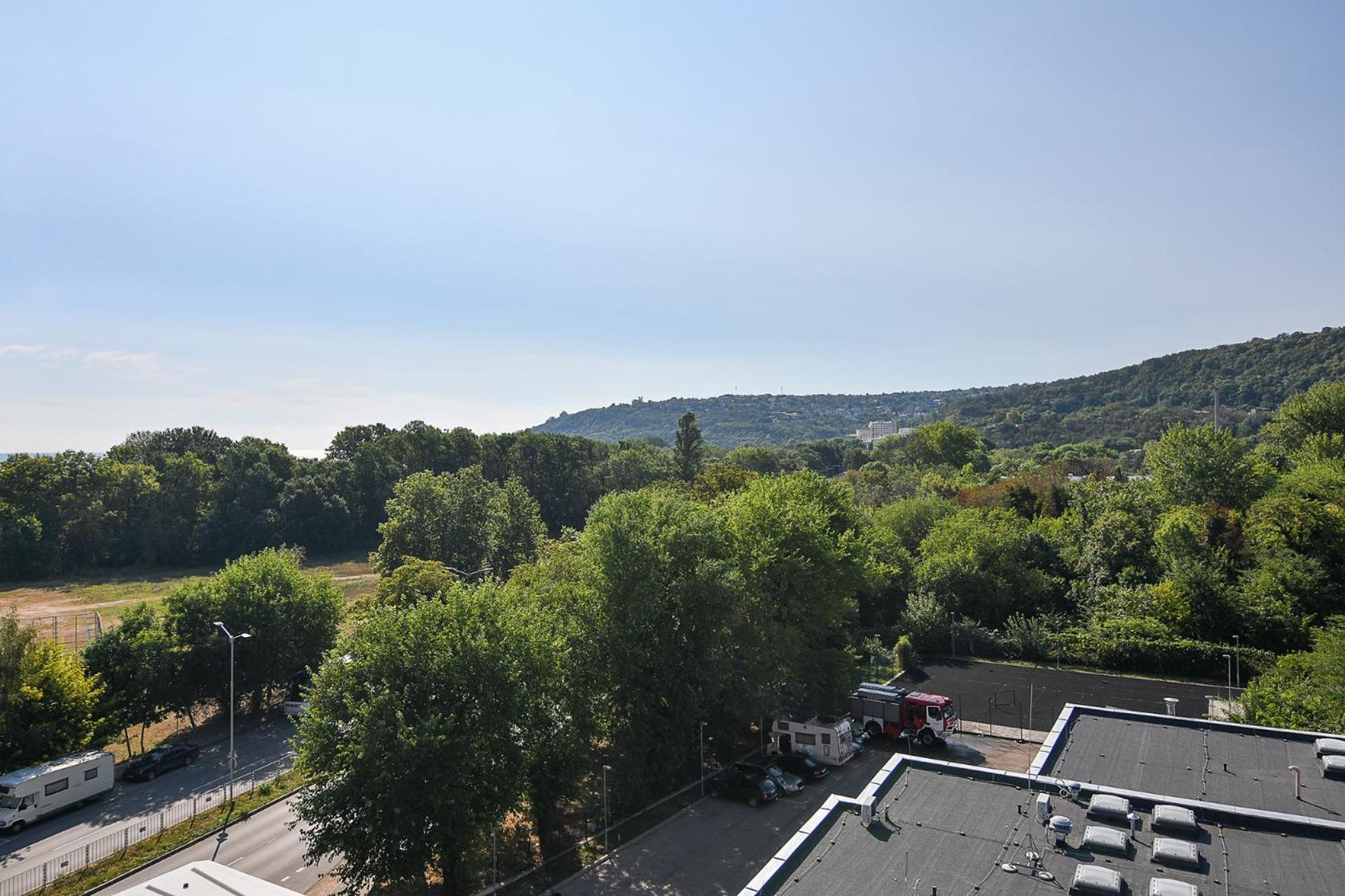 Asparuhovo 1BR free parking zone