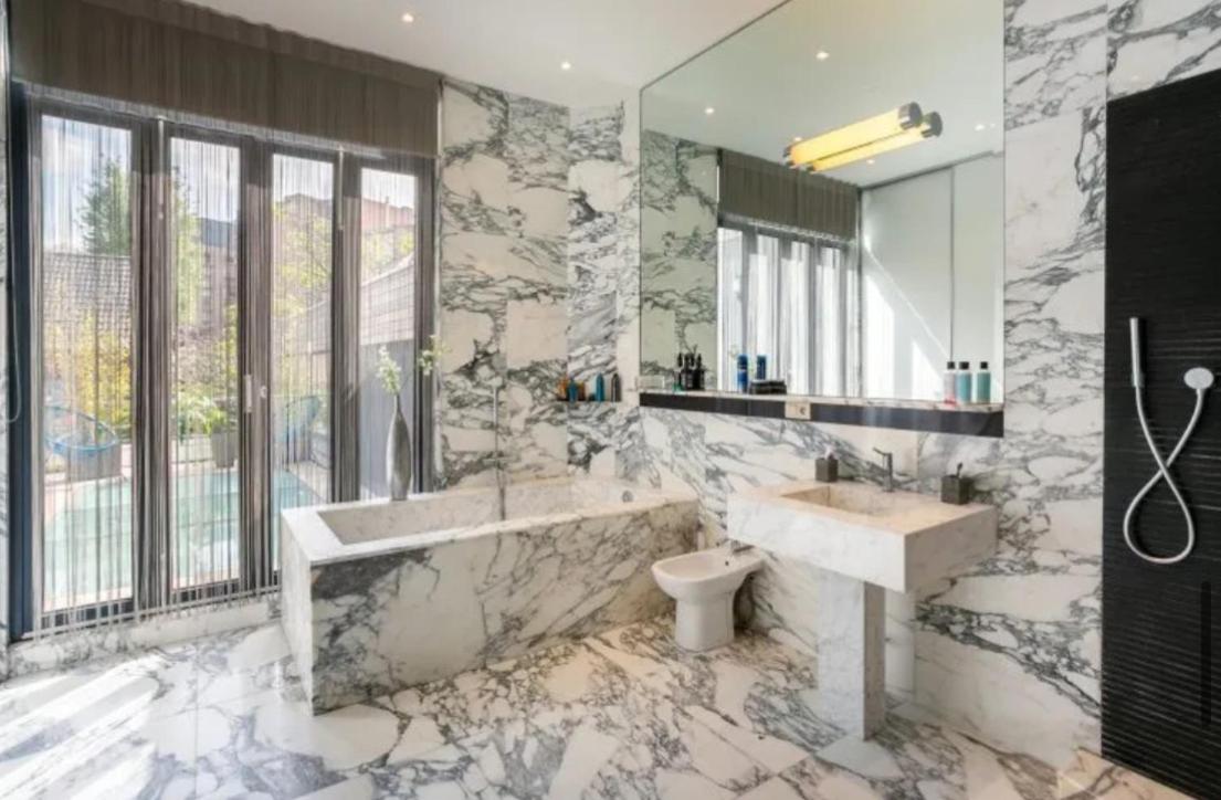 Charming Villa at Diamond District Antwerp