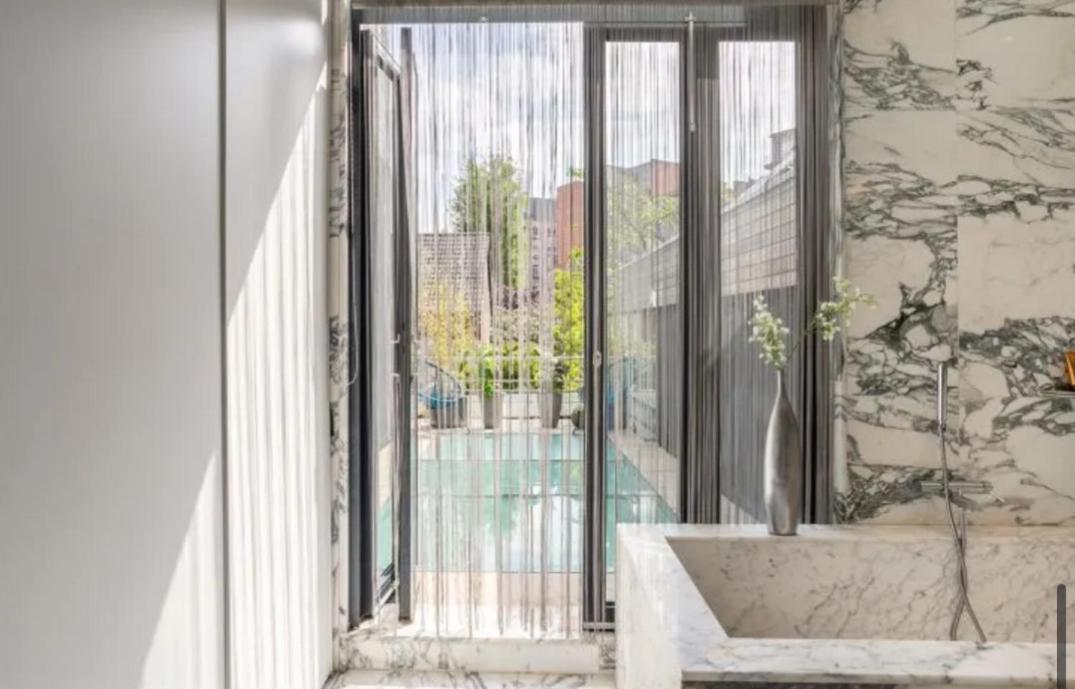 Charming Villa at Diamond District Antwerp