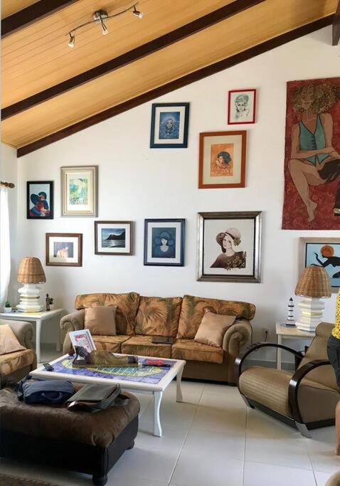 Linda Casa Pé na Areia em Muriu RN