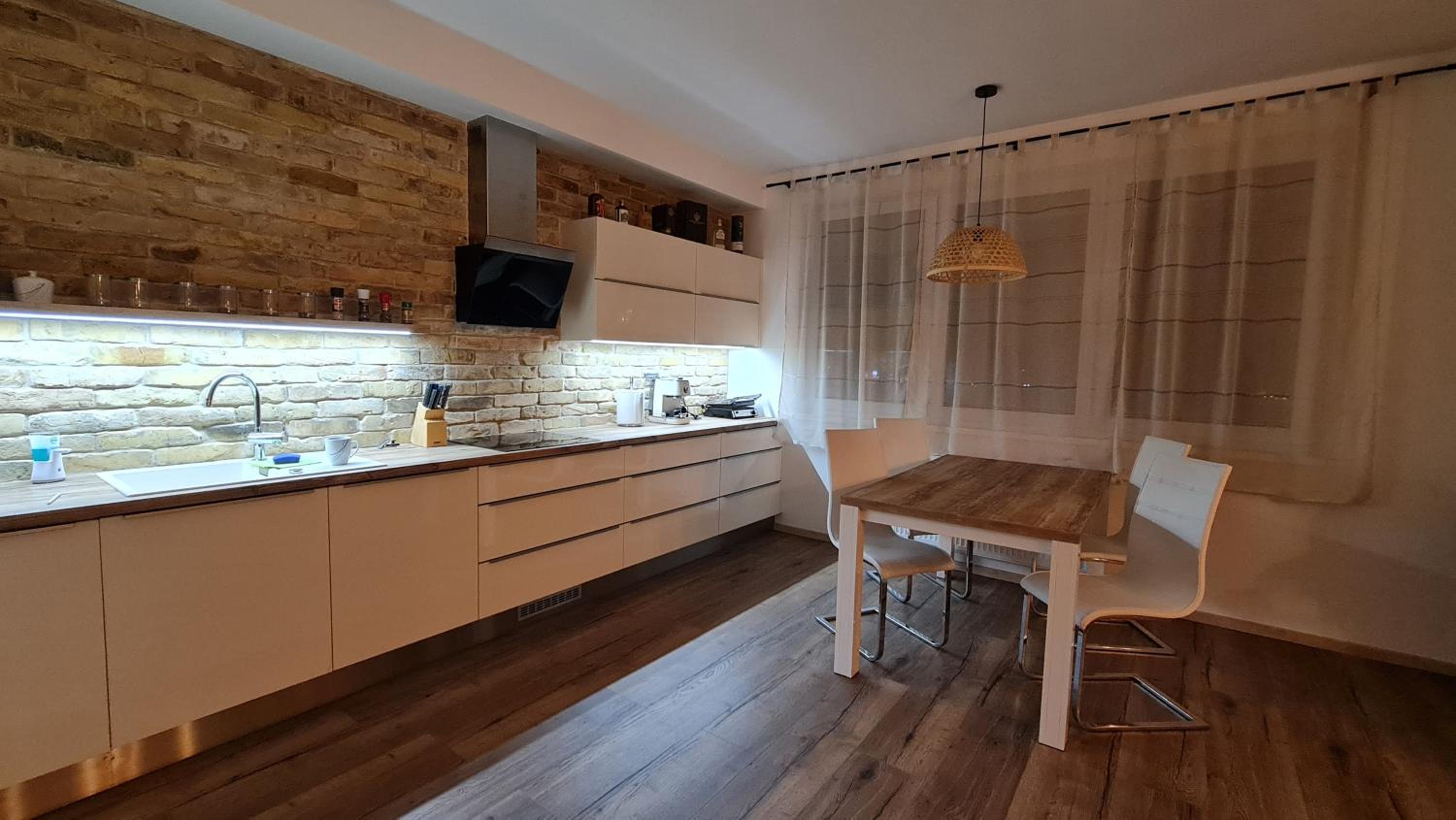 Jack's Apartment view 4