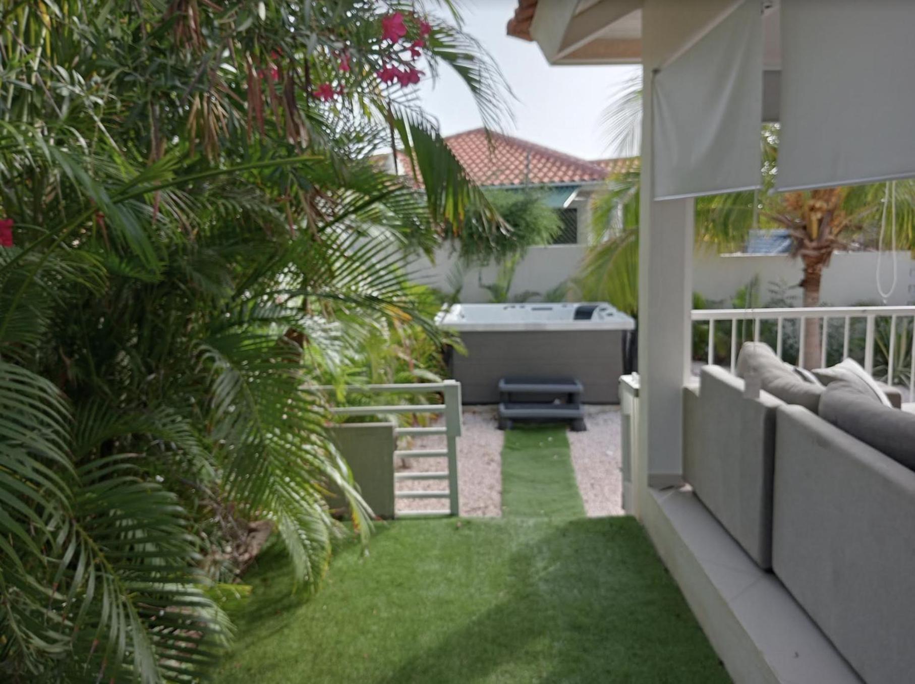 Kas Di Palm Jan Thiel Marbella Estate Resort Curacao