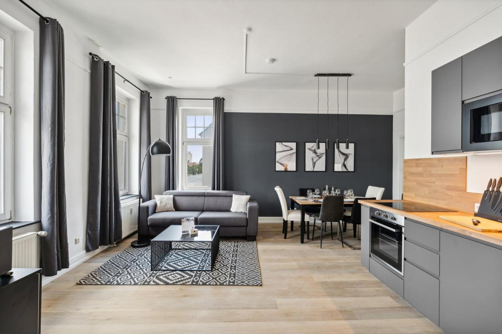 Charysma - Juwel in anthrazit, elegant, stilvoll, Parkplatz