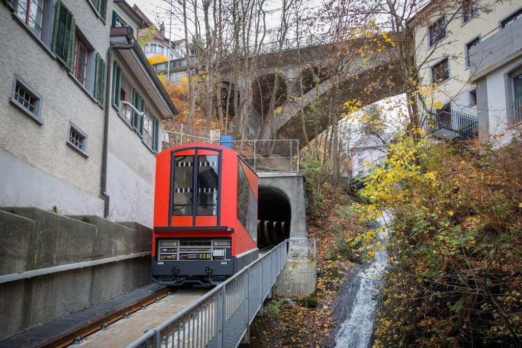 Helle Wohnung über St Gallen