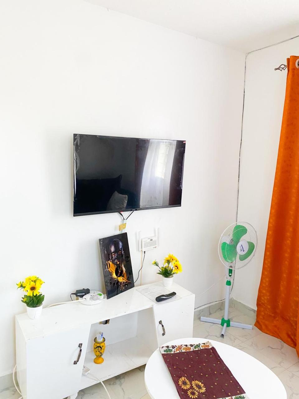 Lily's Cosy home view 4