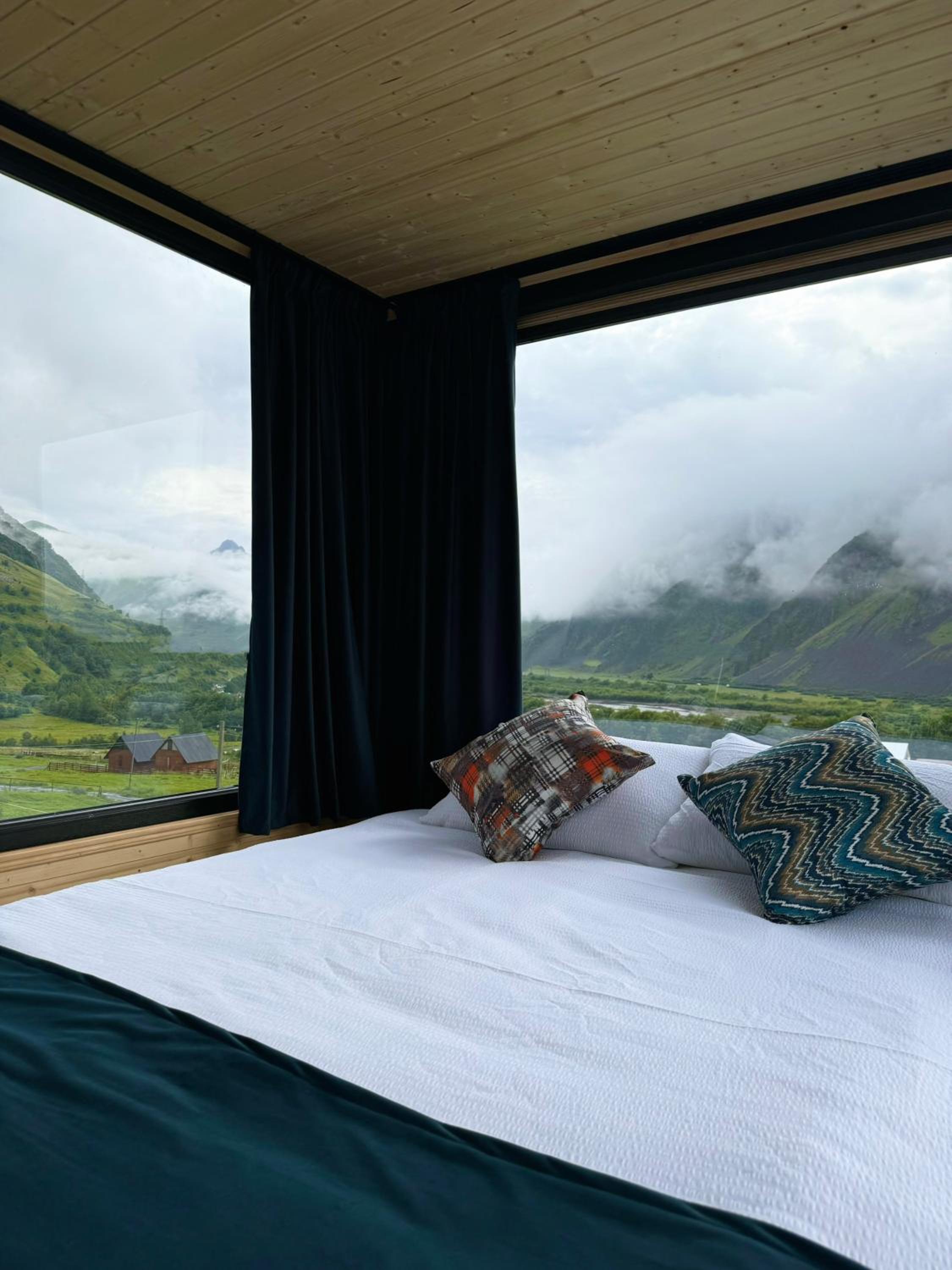 Kazbegi Inn Cottages