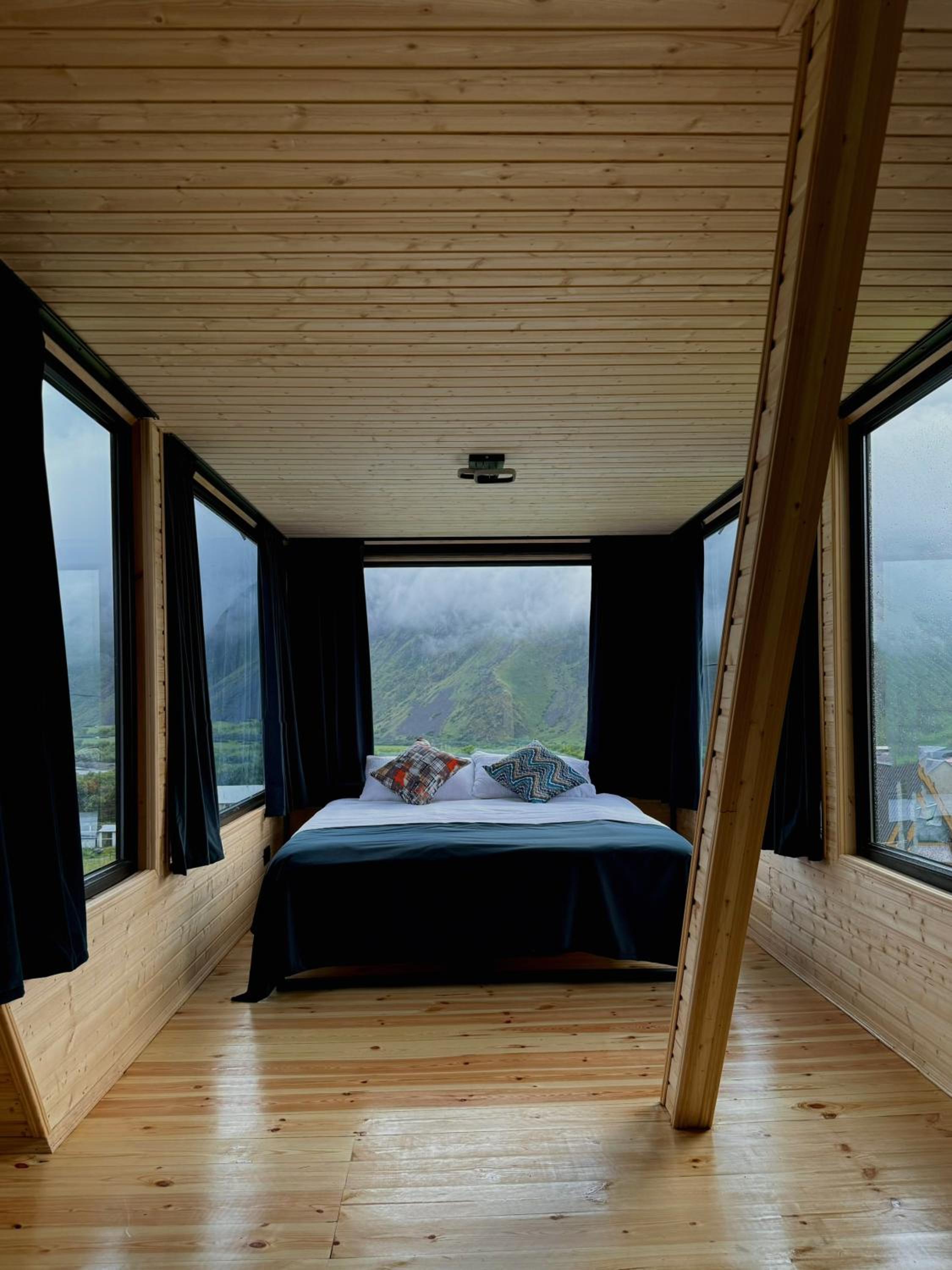 Kazbegi Inn Cottages