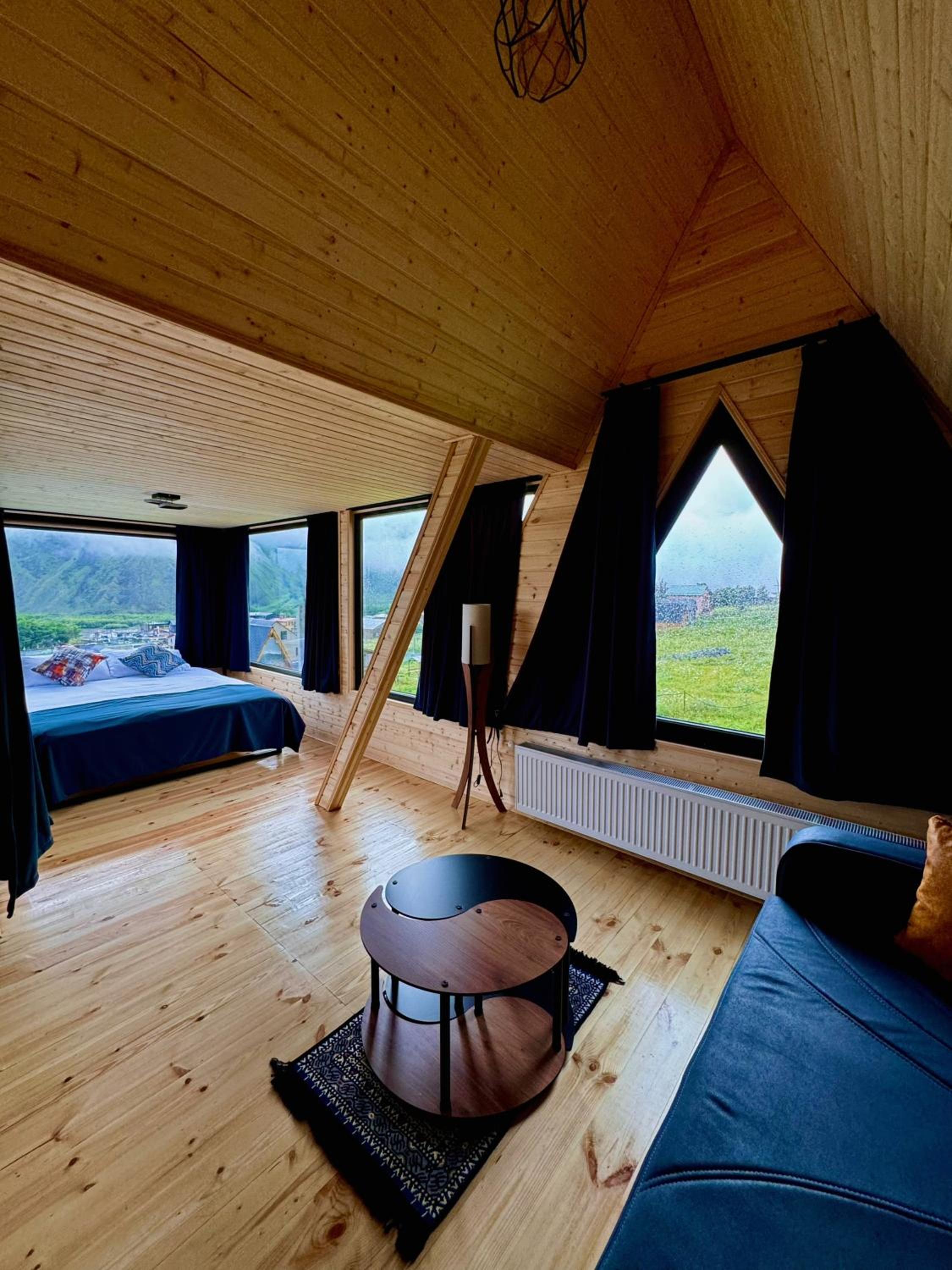Kazbegi Inn Cottages