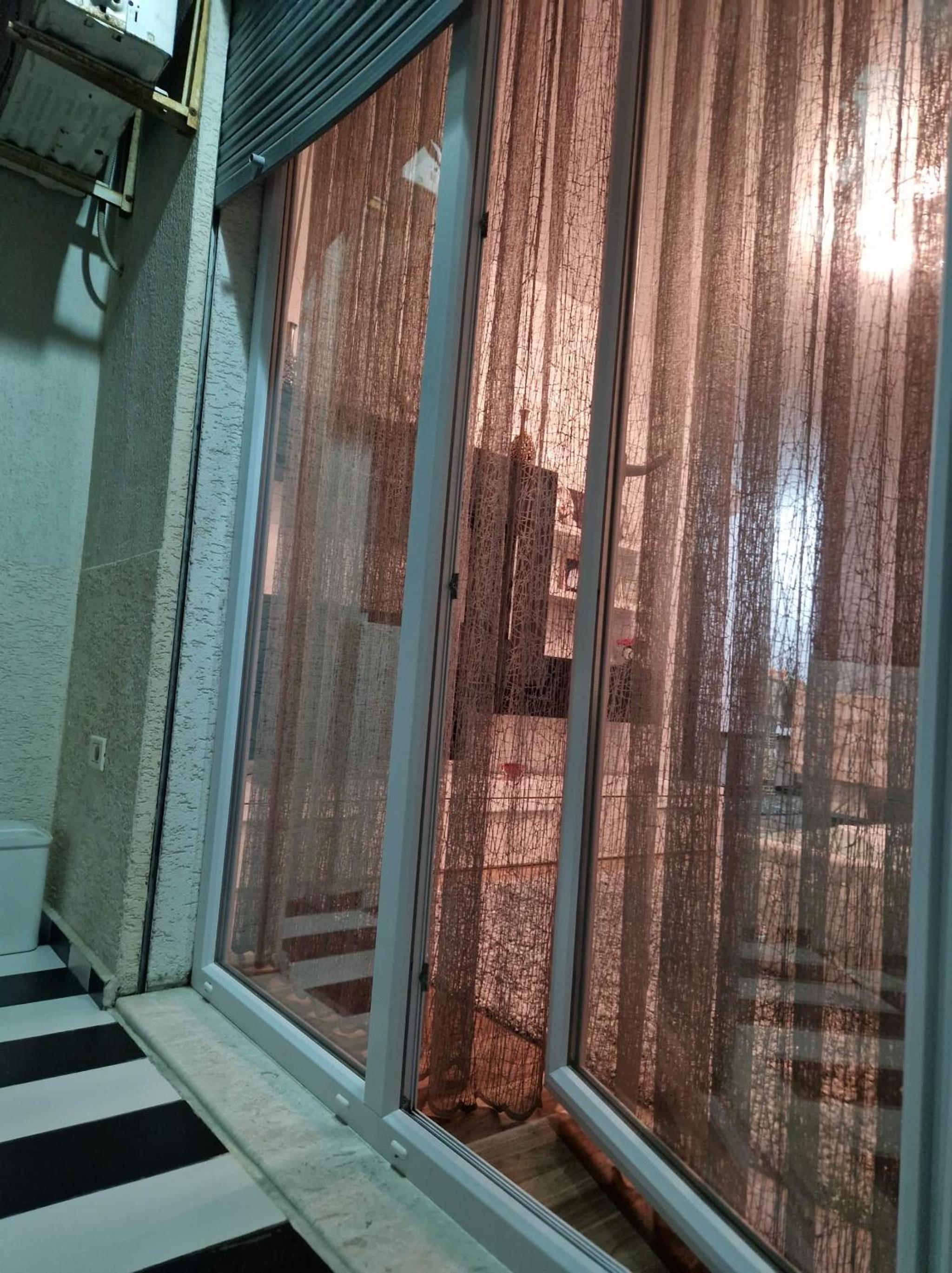 Apartament me qera