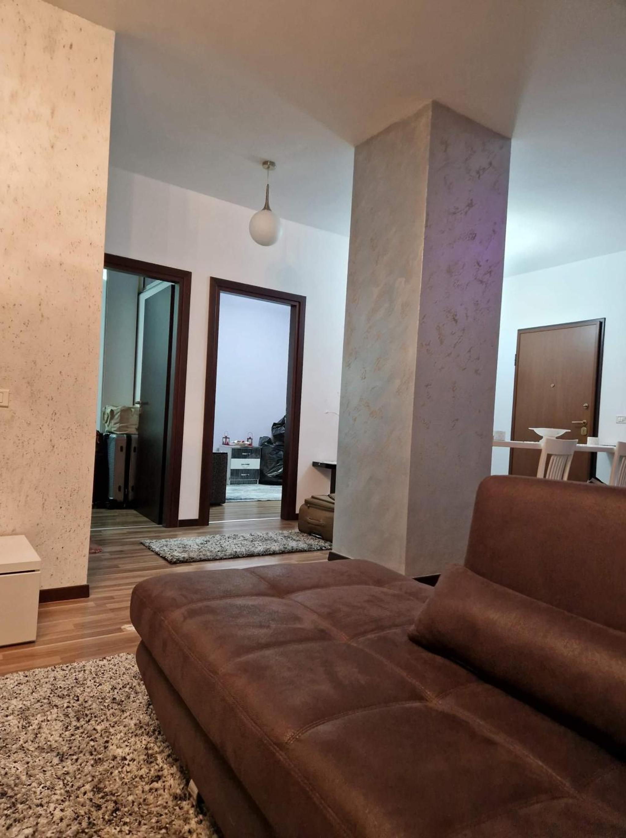 Apartament me qera
