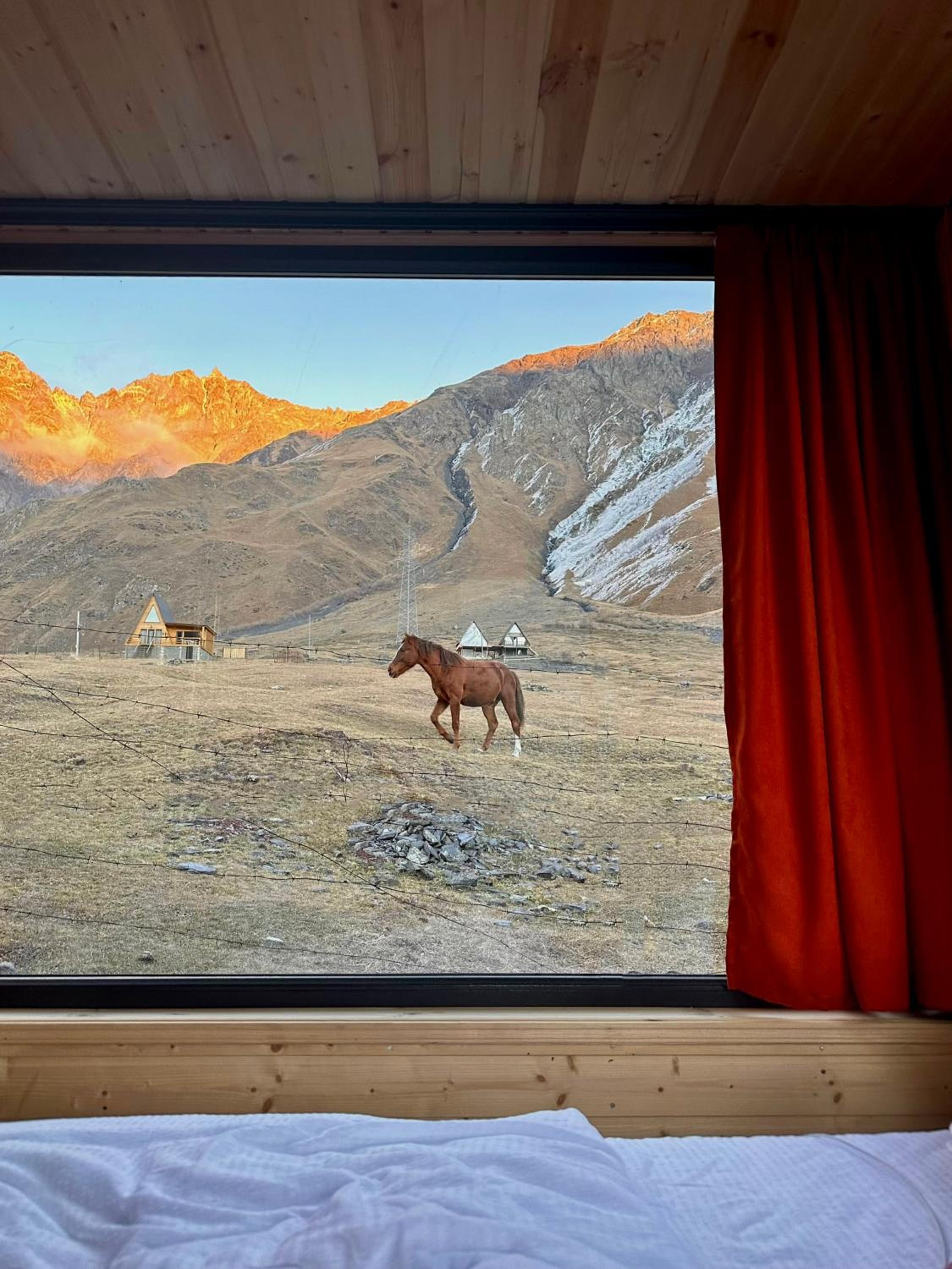 Kazbegi Inn Cottages