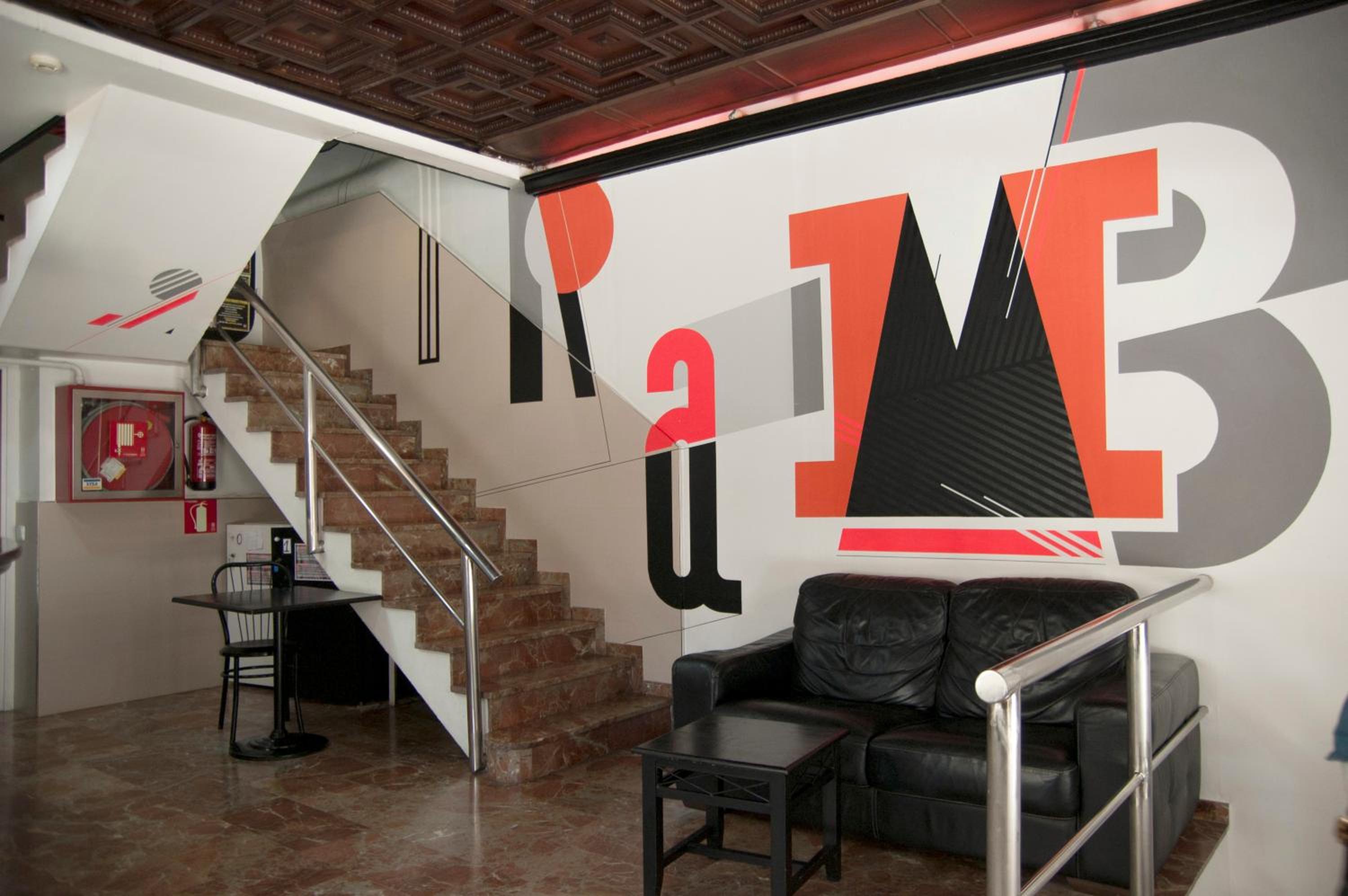 Be Ramblas Guest House
