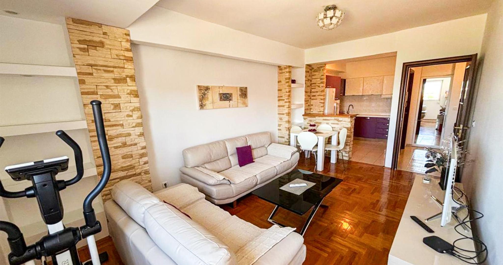 Stylish One Bedroom Apartment