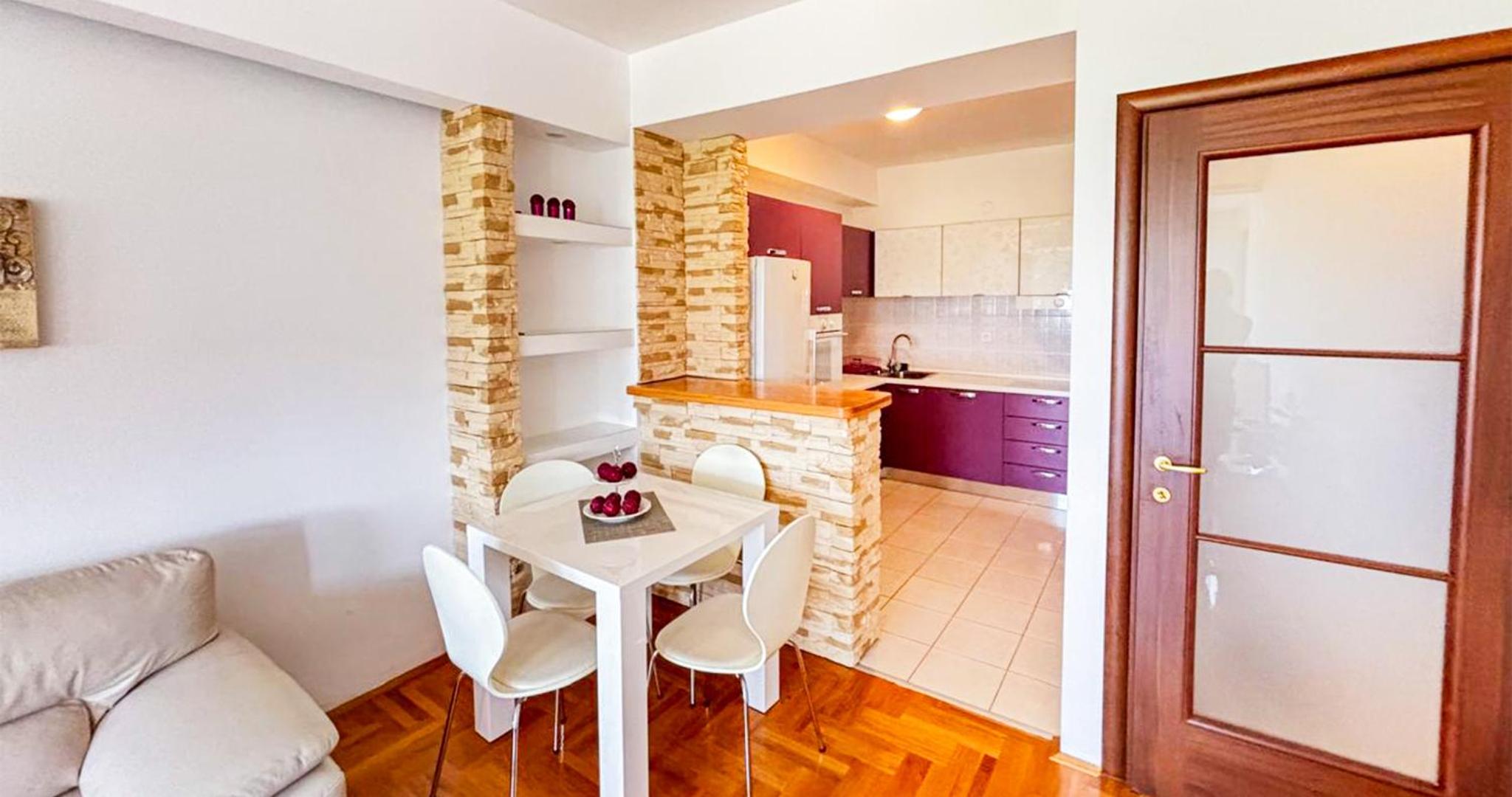 Stylish One Bedroom Apartment