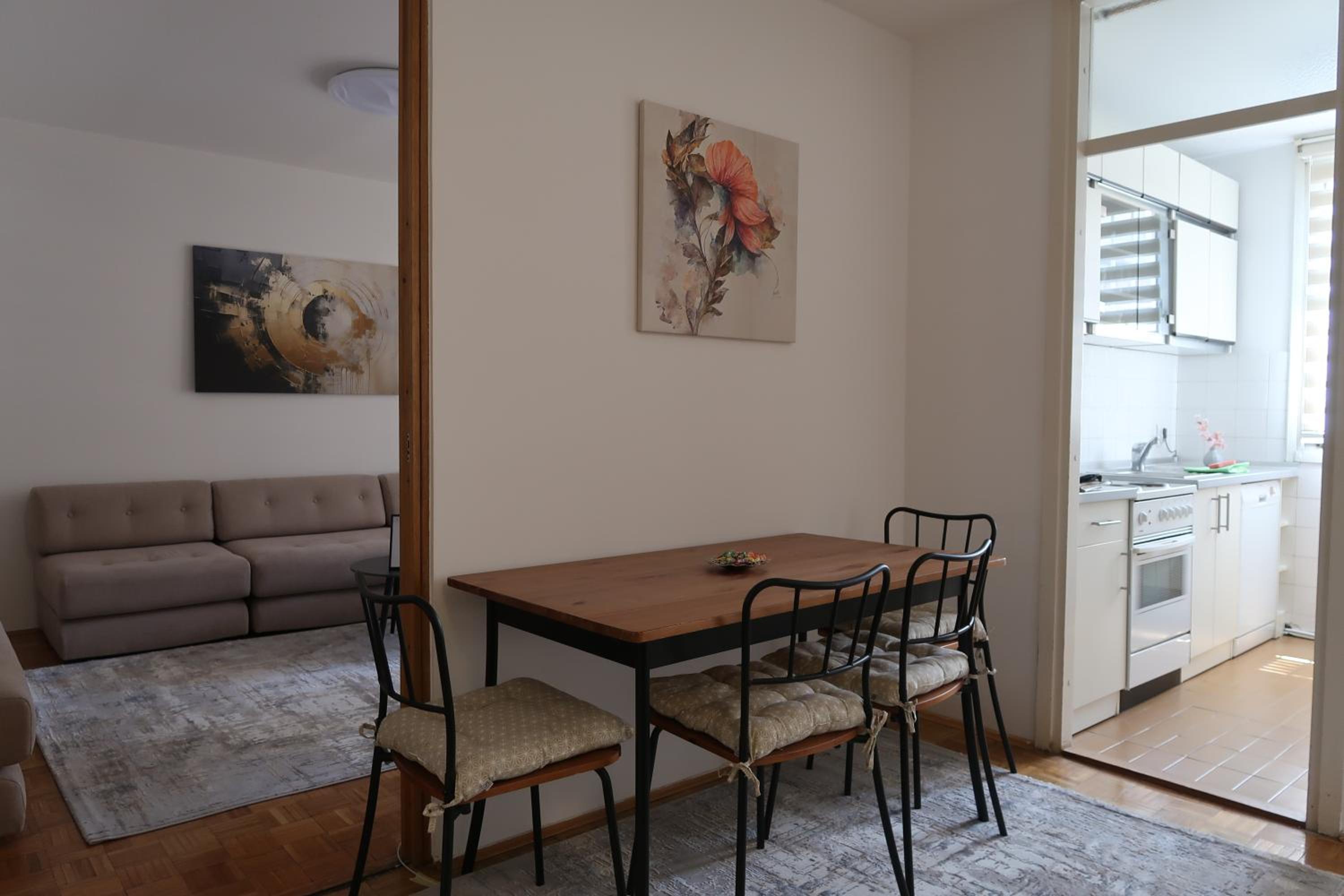 SarajevoScape Apartment in the Heart of Sarajevo