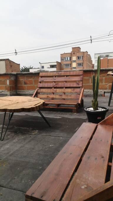 Iluminado y hermoso apartamento con terraza