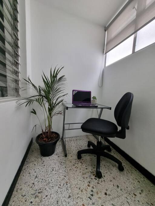 Iluminado y hermoso apartamento con terraza