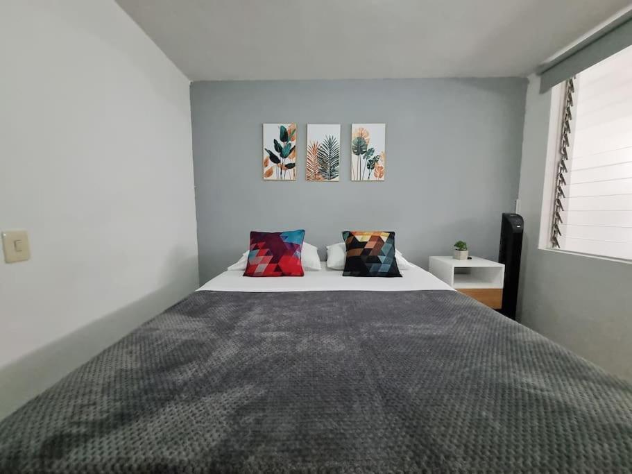 Iluminado y hermoso apartamento con terraza