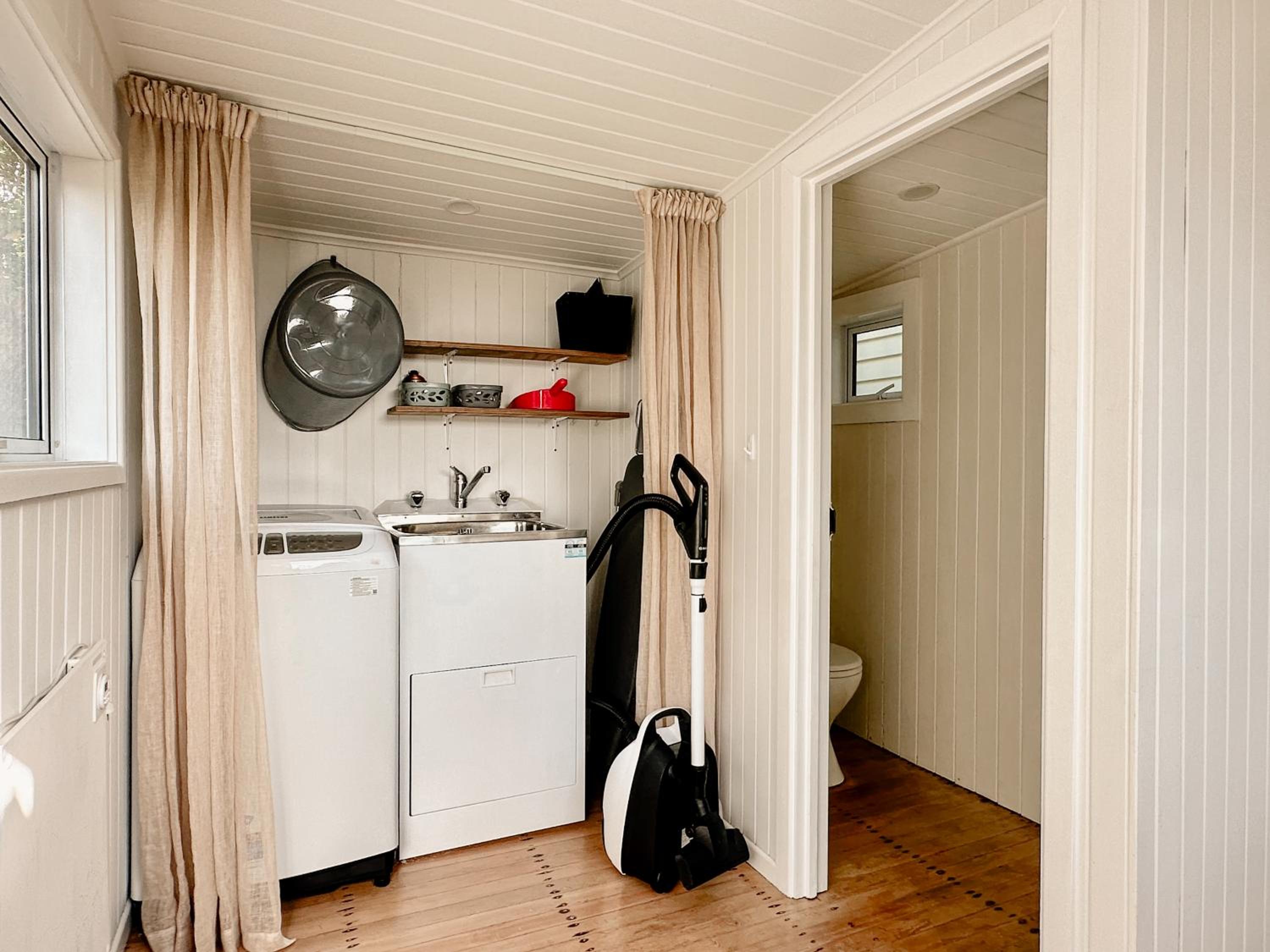 Dalton Cottage - Dreamy Retreat in Lush Gardens