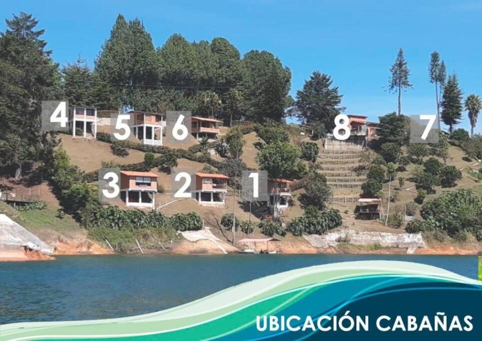 Acogedora cabaña 3 frente a la piedra y el lago