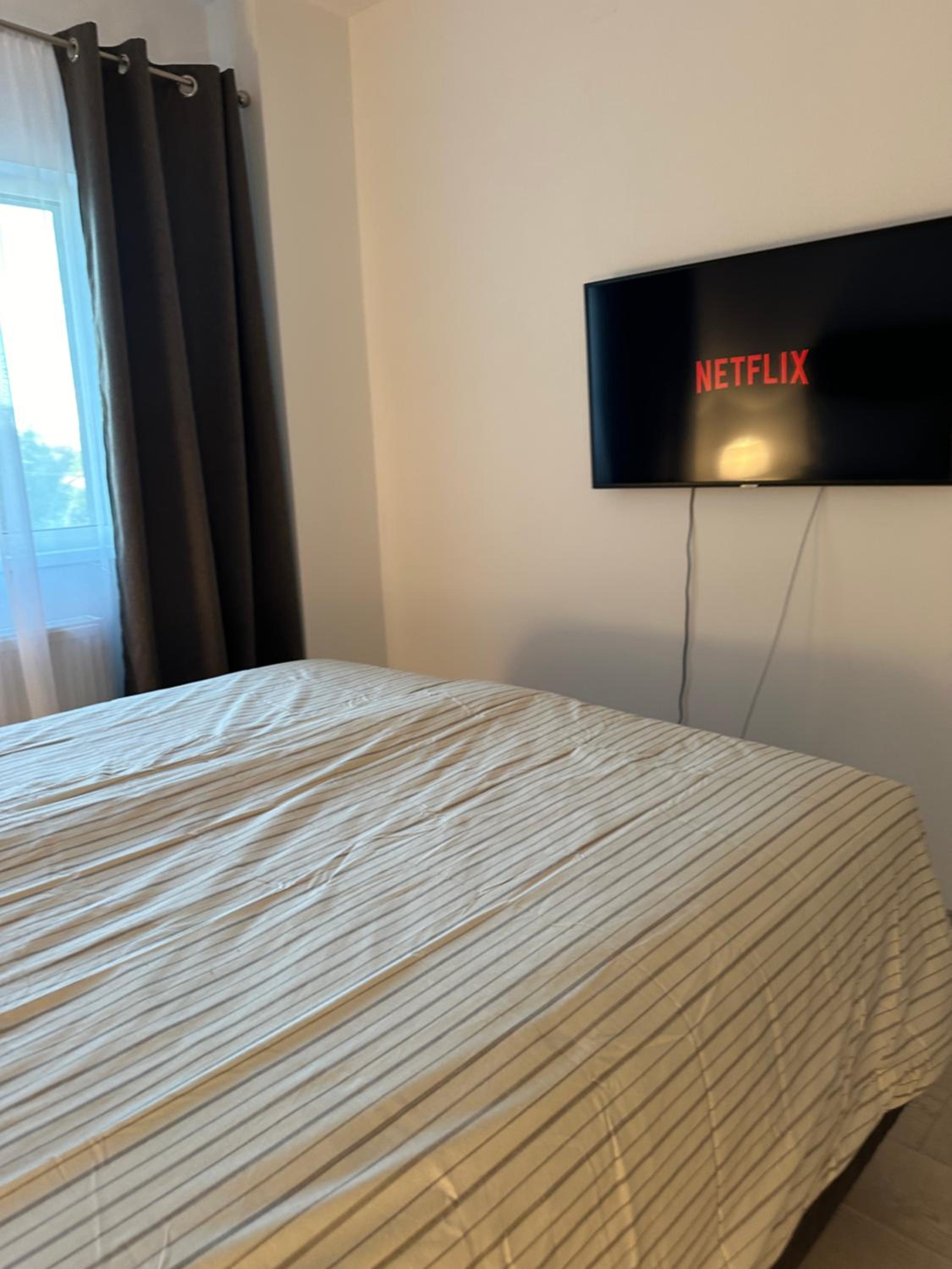 Complex Apartment - Self Check-in 24h en Timişoara — hotel room
