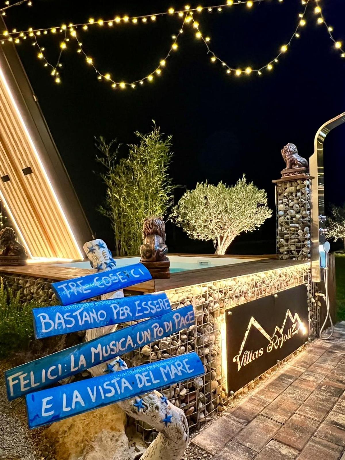 villas rrjoll