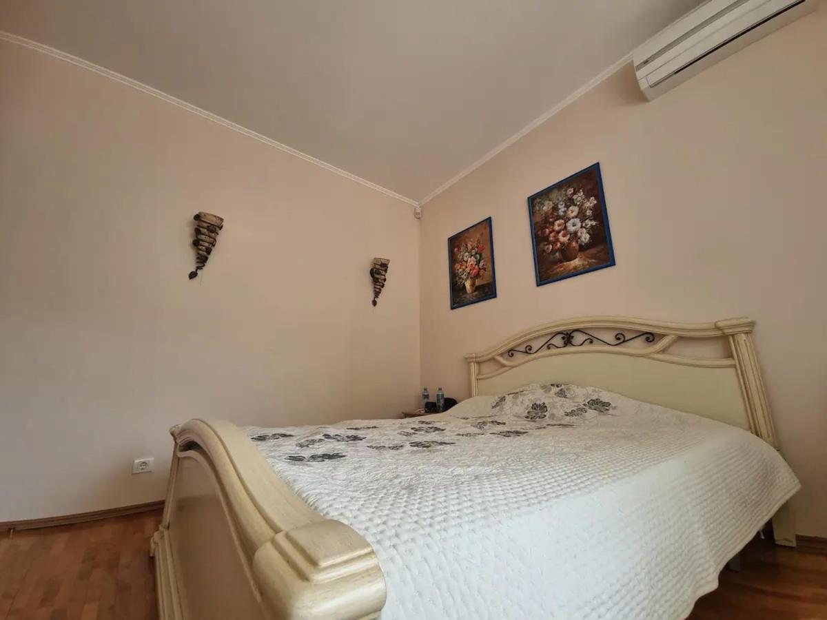 Spacious Seaside Villa view 4