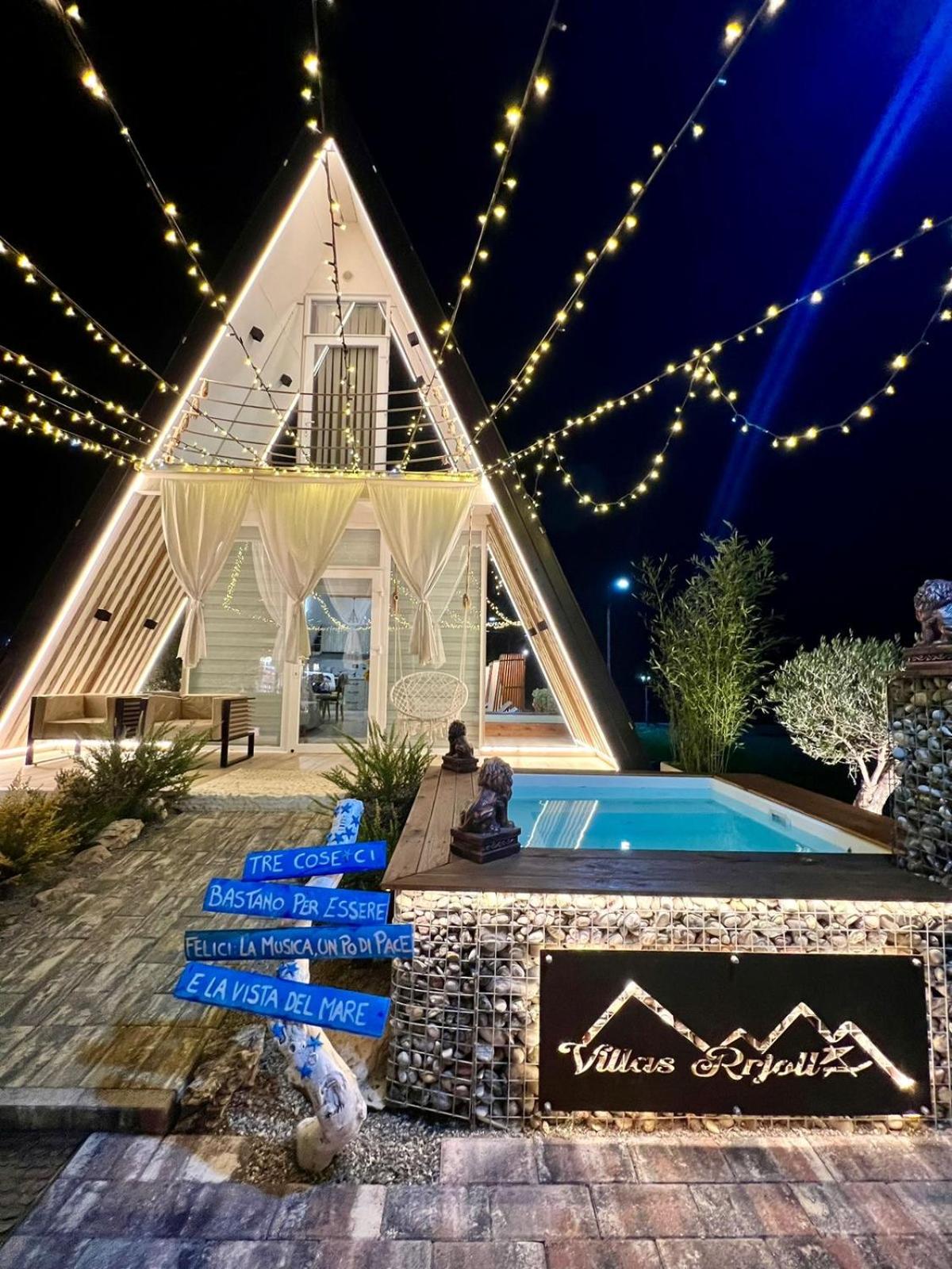 villas rrjoll