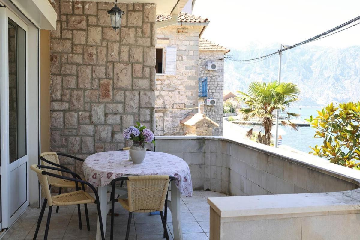 Photo 51
